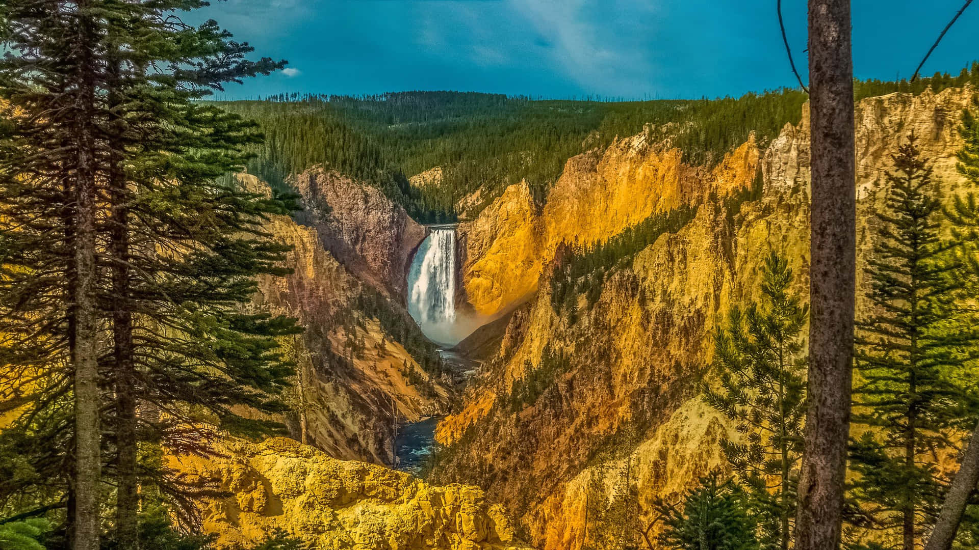 Grandeur Of The Grand Prismatic Spring At Yellowstone National Park Background