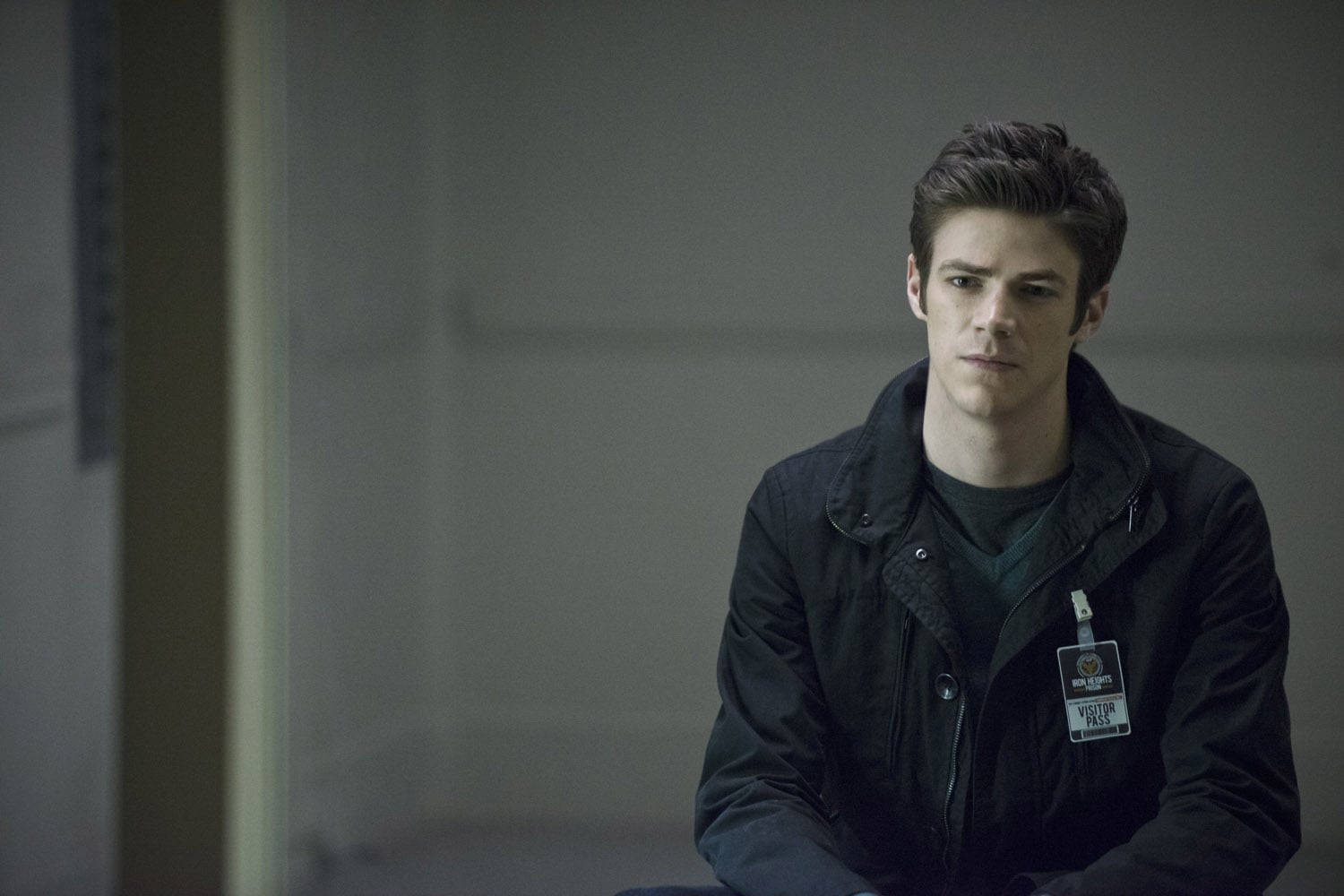 Grant Gustin In The Flash Trickster Episode Background