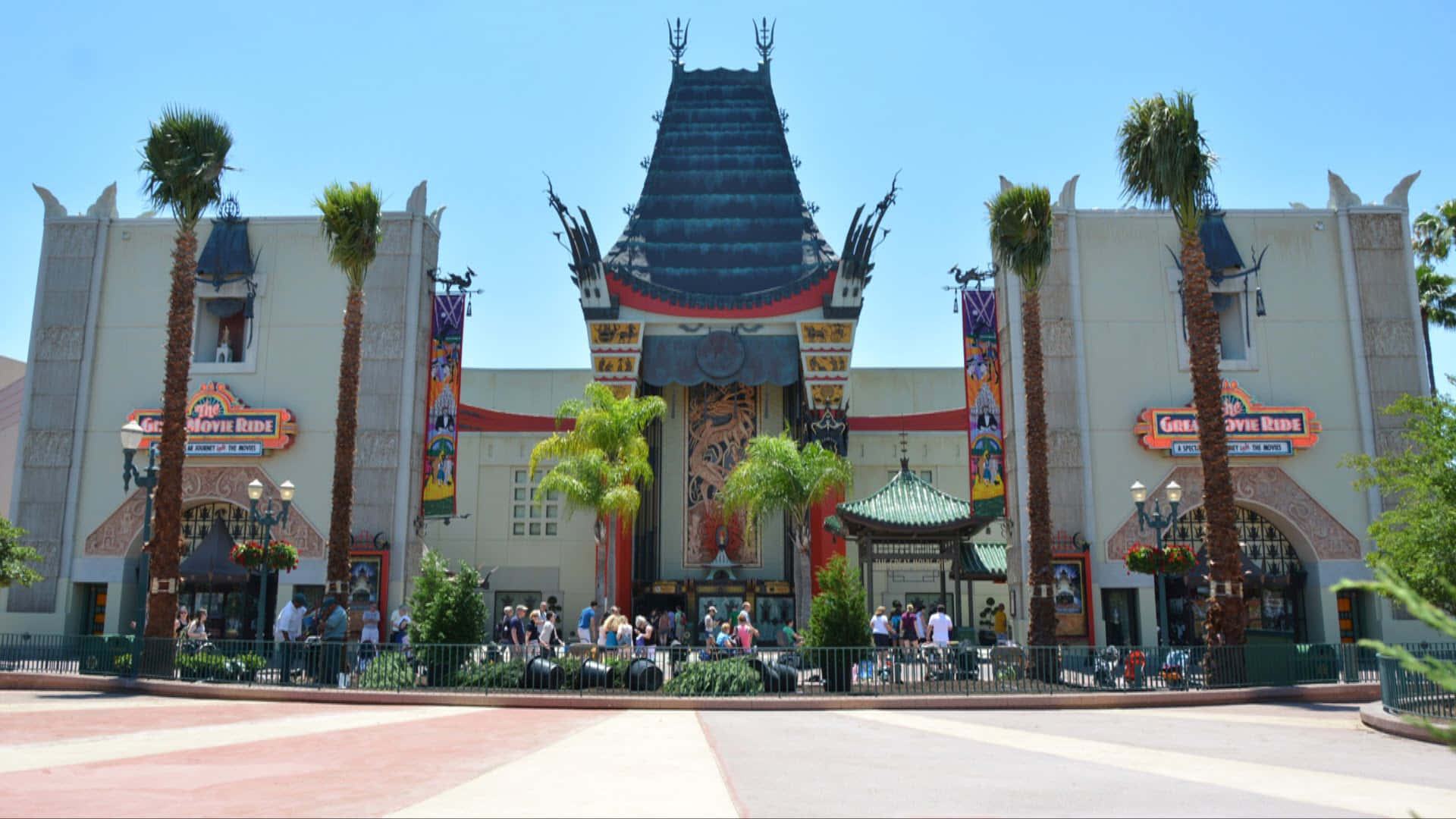 Graumans Chinese Theatre With Palm Trees Background