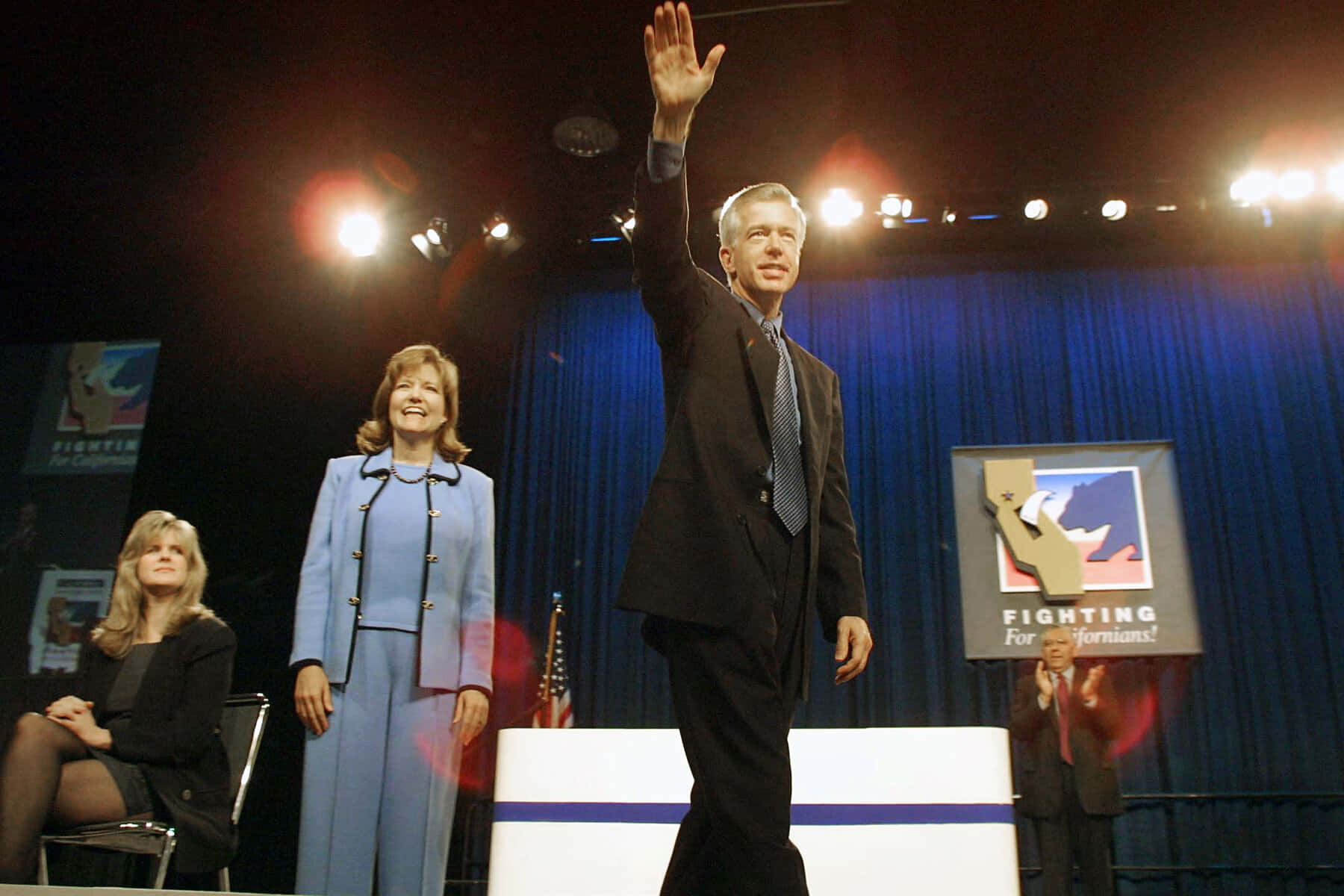 Gray Davis, Former Governor Of California, Waving To The Crowd Background