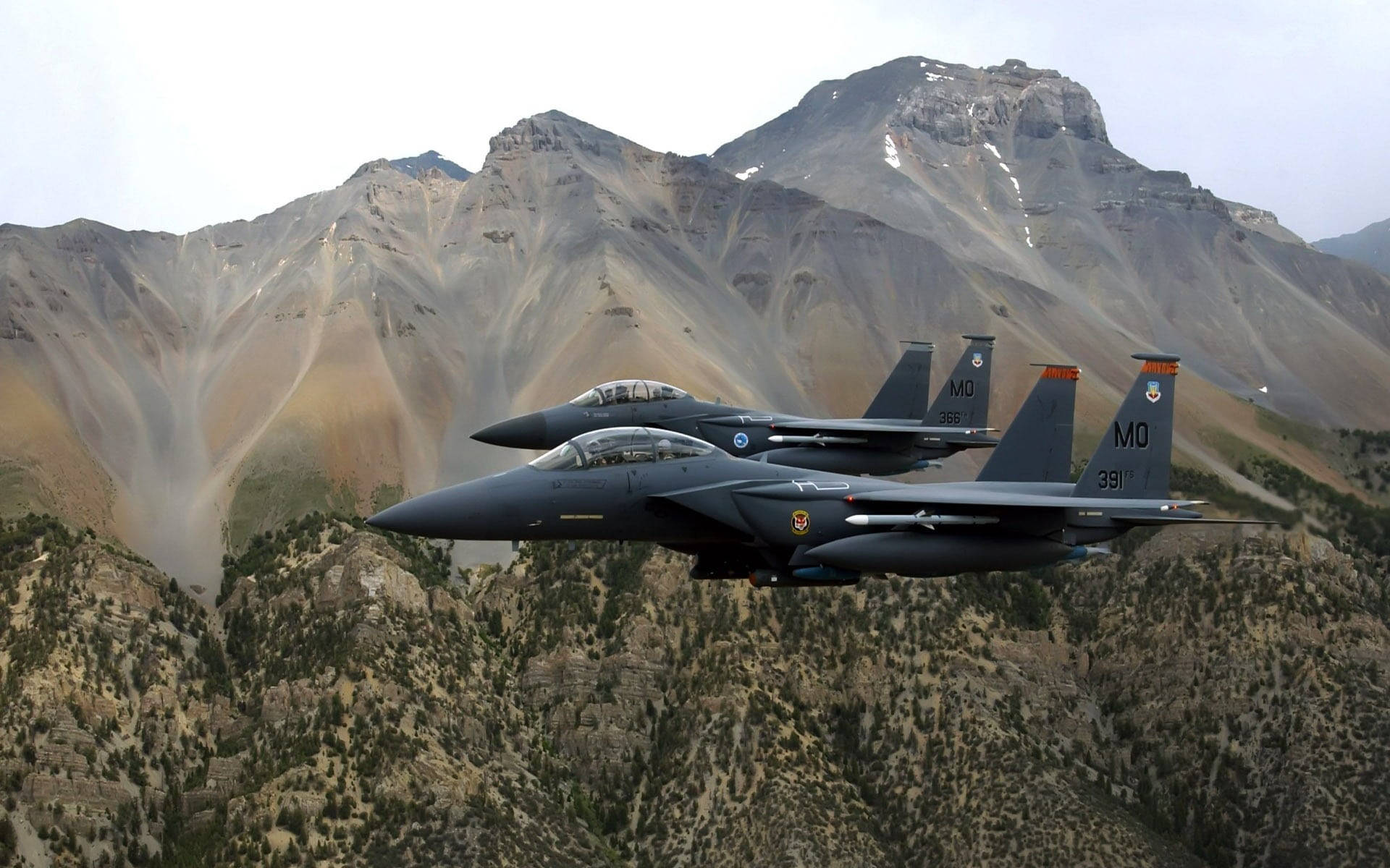 Gray F-15 Eagle Military Aircraft Desktop Background
