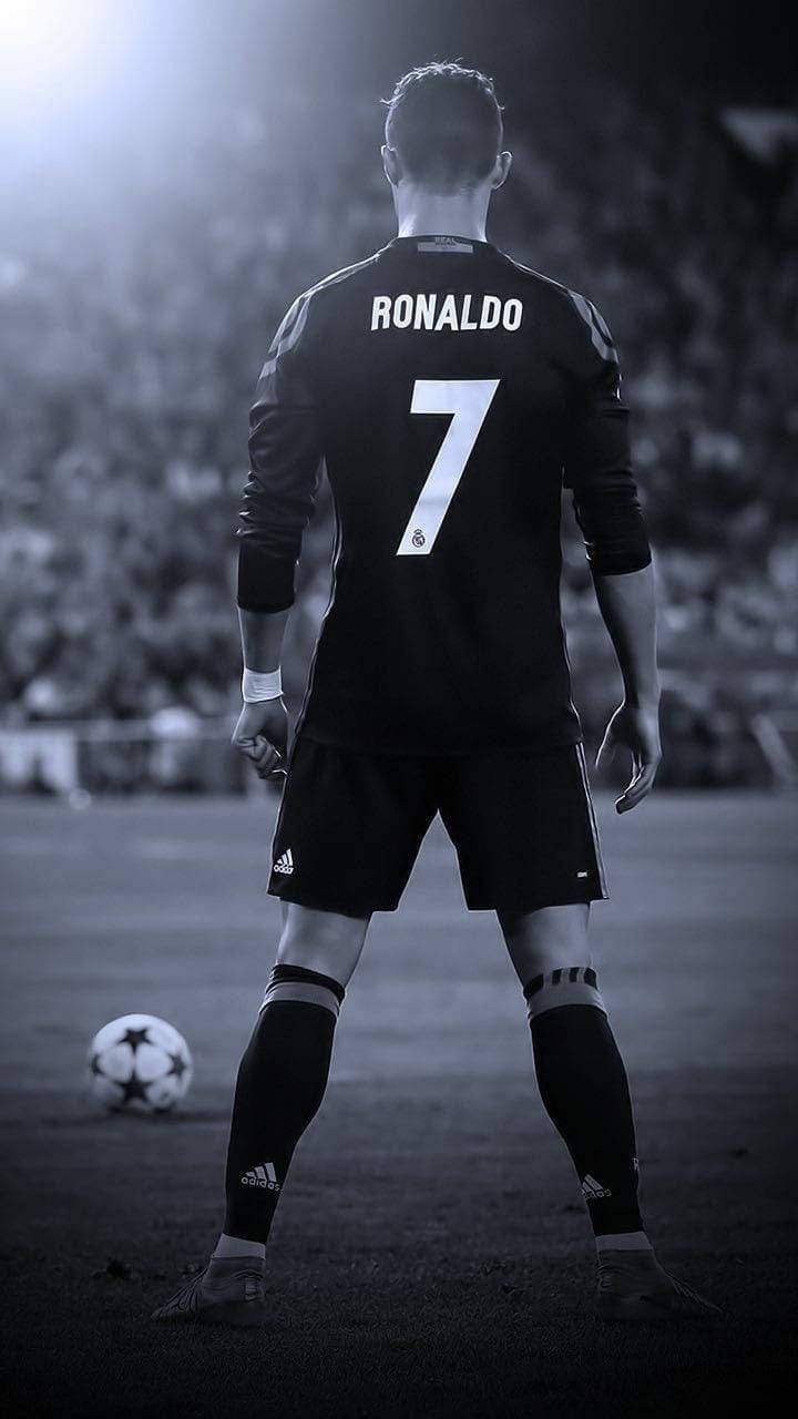 Grayscale Cristiano Ronaldo Hd Football Background