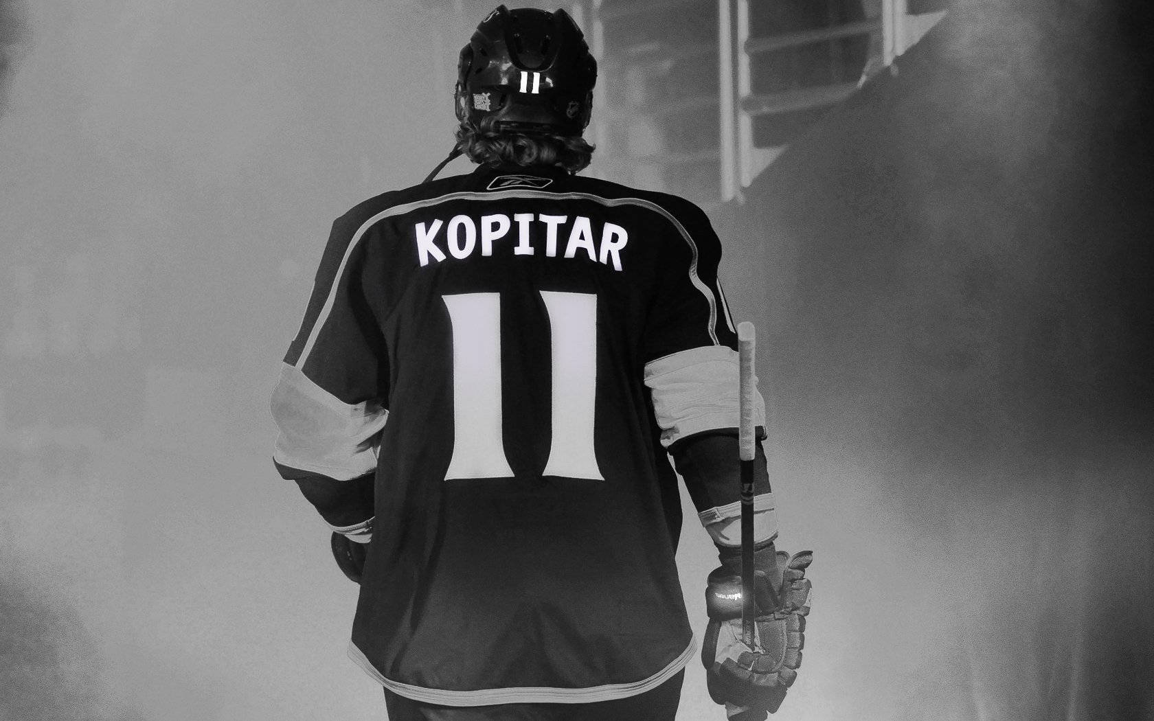 Grayscale Los Angeles Kings Anze Kopitar 11 Background