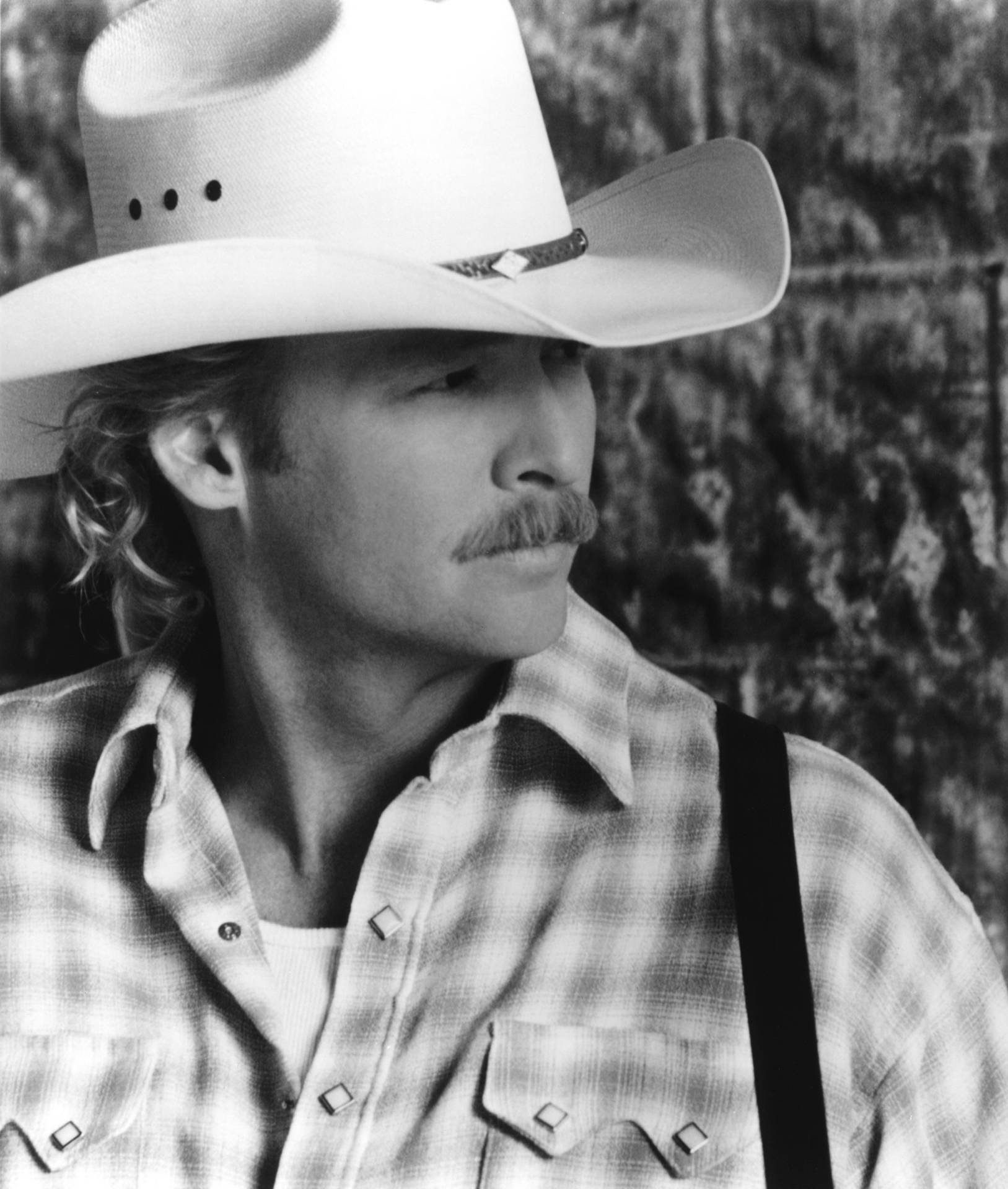 Grayscale Side Profile Of Alan Jackson Background