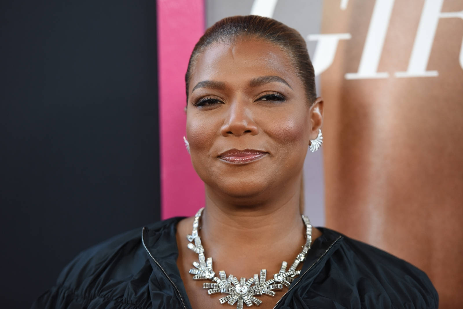 Great American Singer Queen Latifah Background