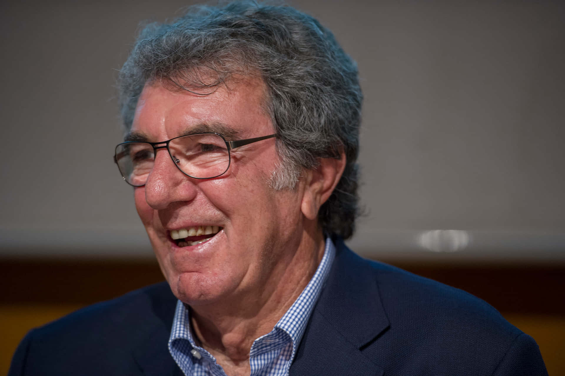 Great Italian Goalkeeper Dino Zoff Background
