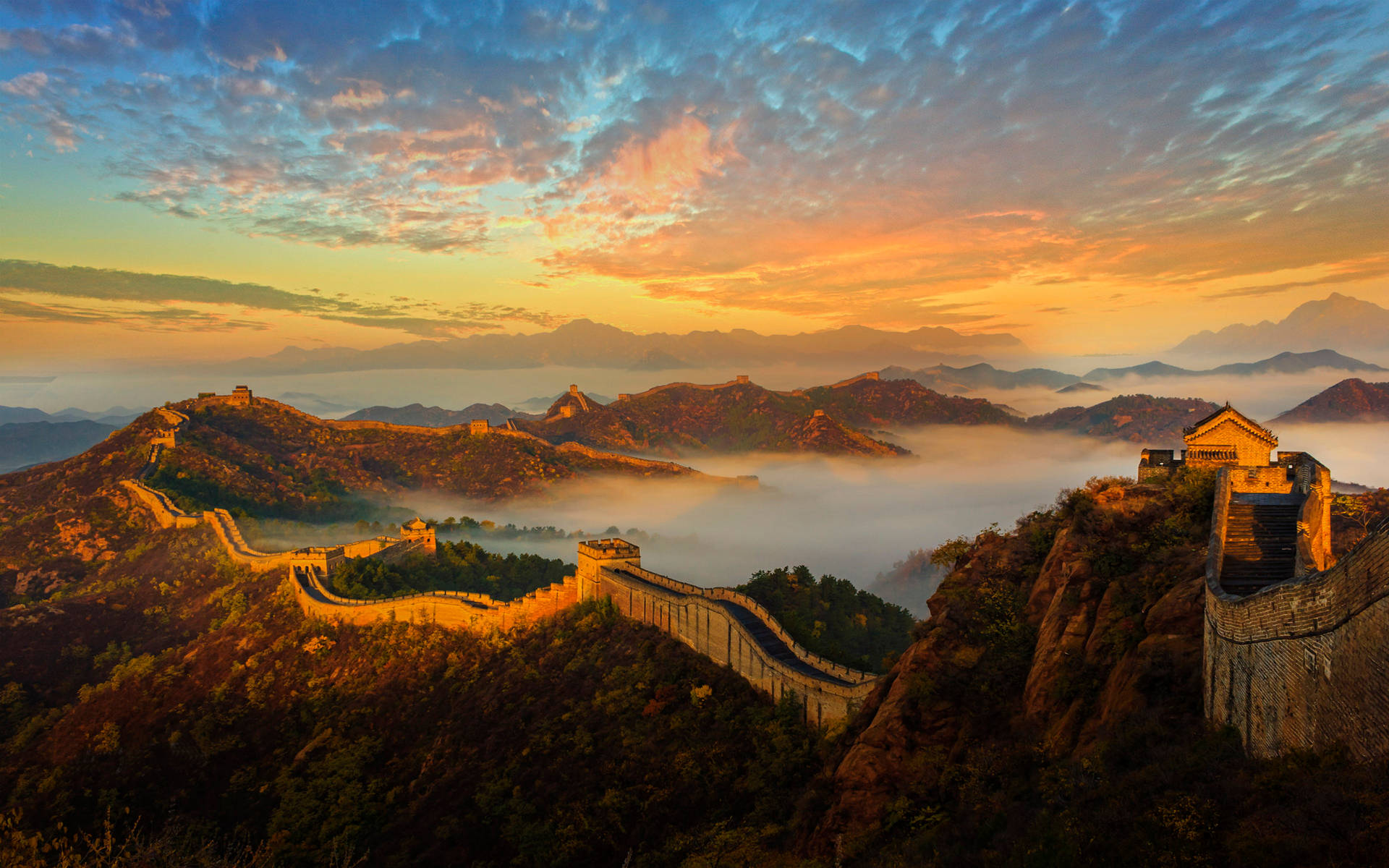 Great Wall Of China During Golden Hours Background