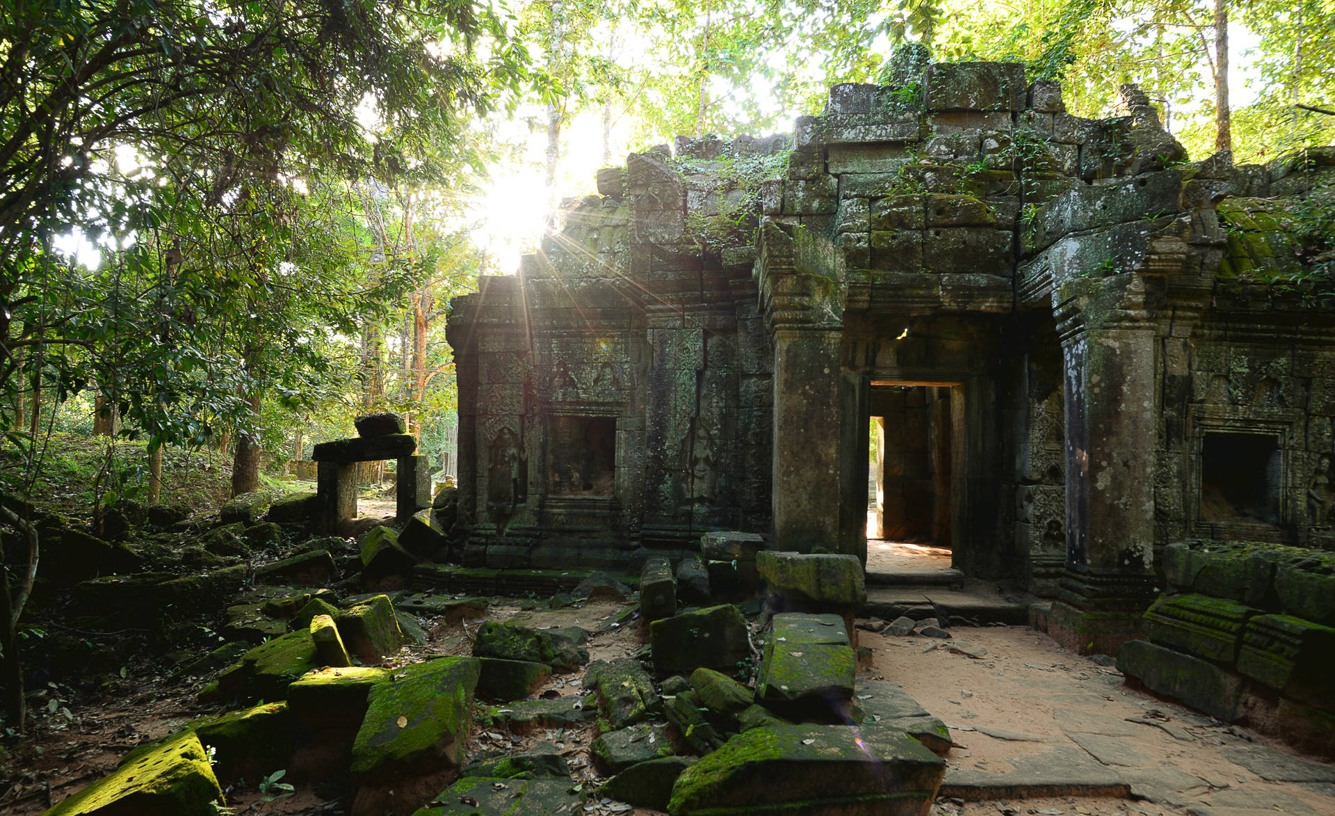 Green Aesthetic Angkor Wat Background