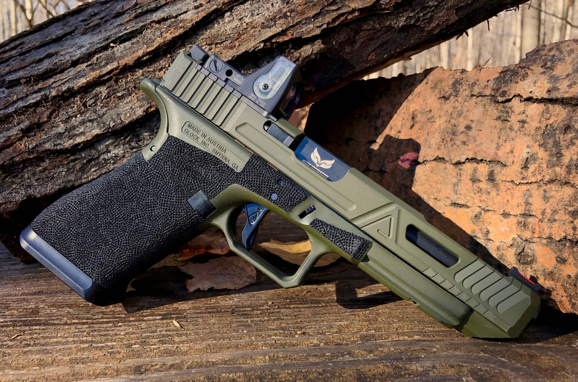 Green And Black Glock 34 Background