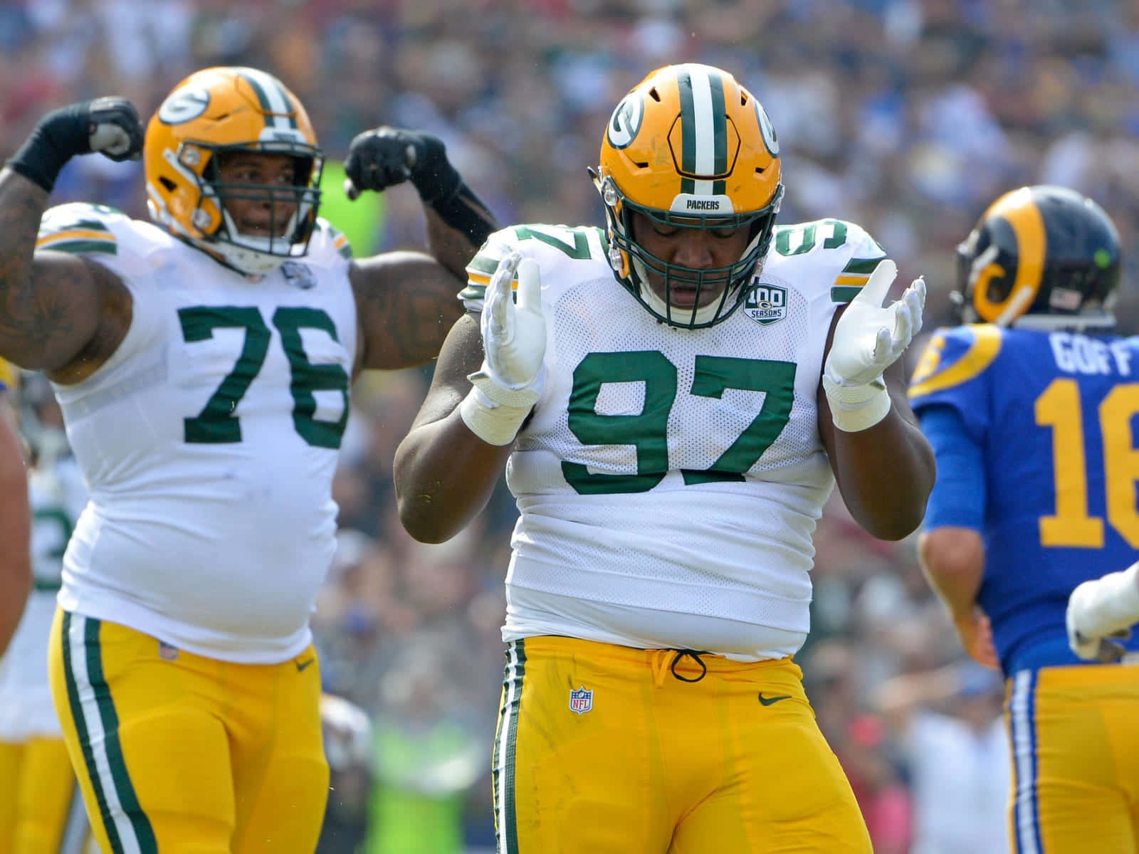 Green Bay Packers Kenny Clark And Mike Daniels Background