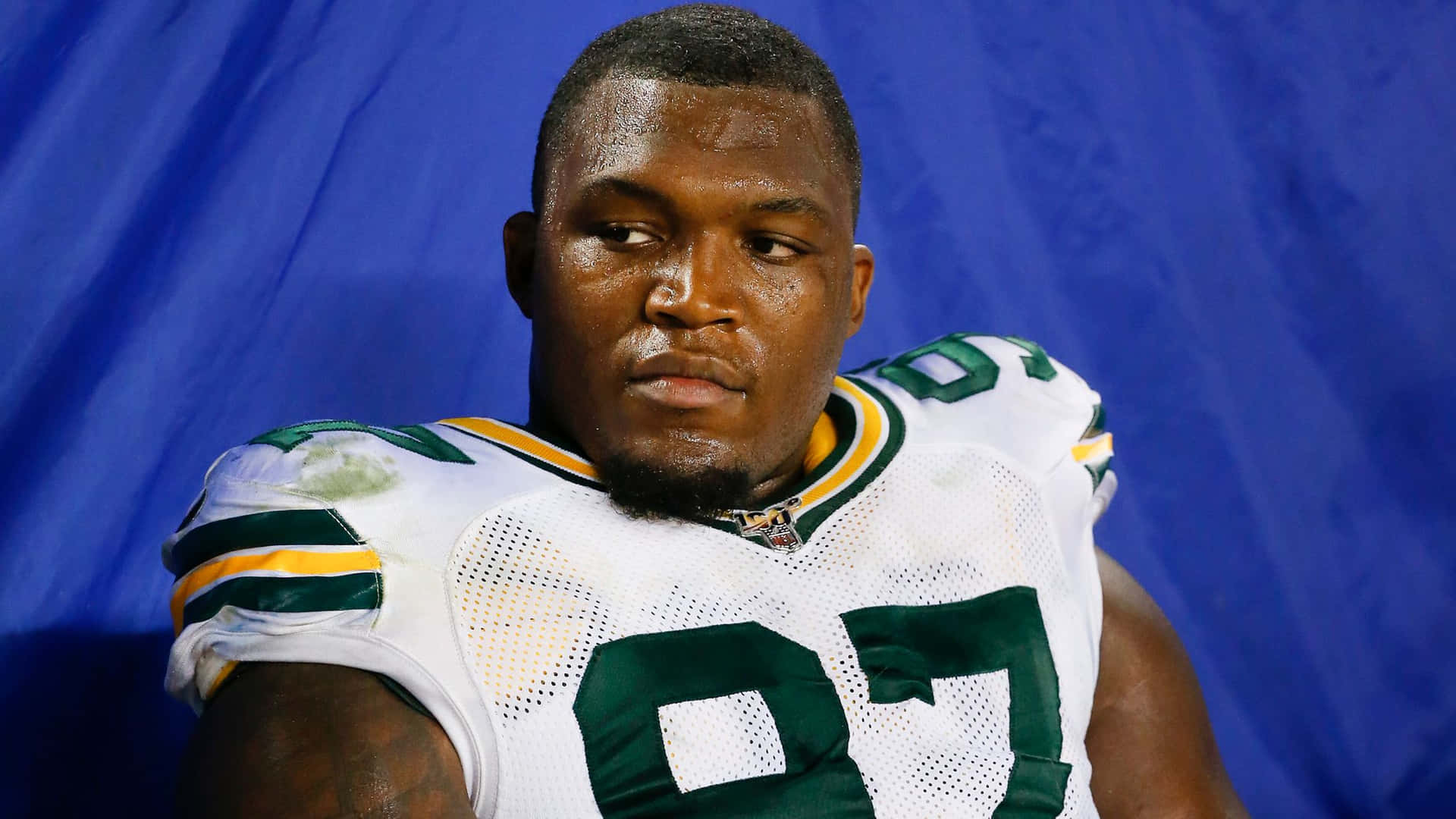 Green Bay Packers Kenny Clark In Soldier Field Background