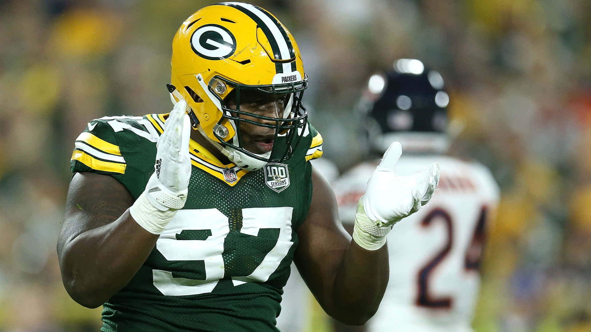 Green Bay Packers Kenny Clark Versus Chicago Bears Background