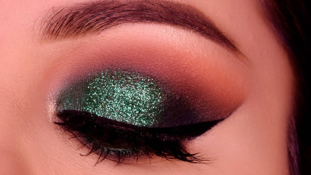 Green Glitter Eyeshadow