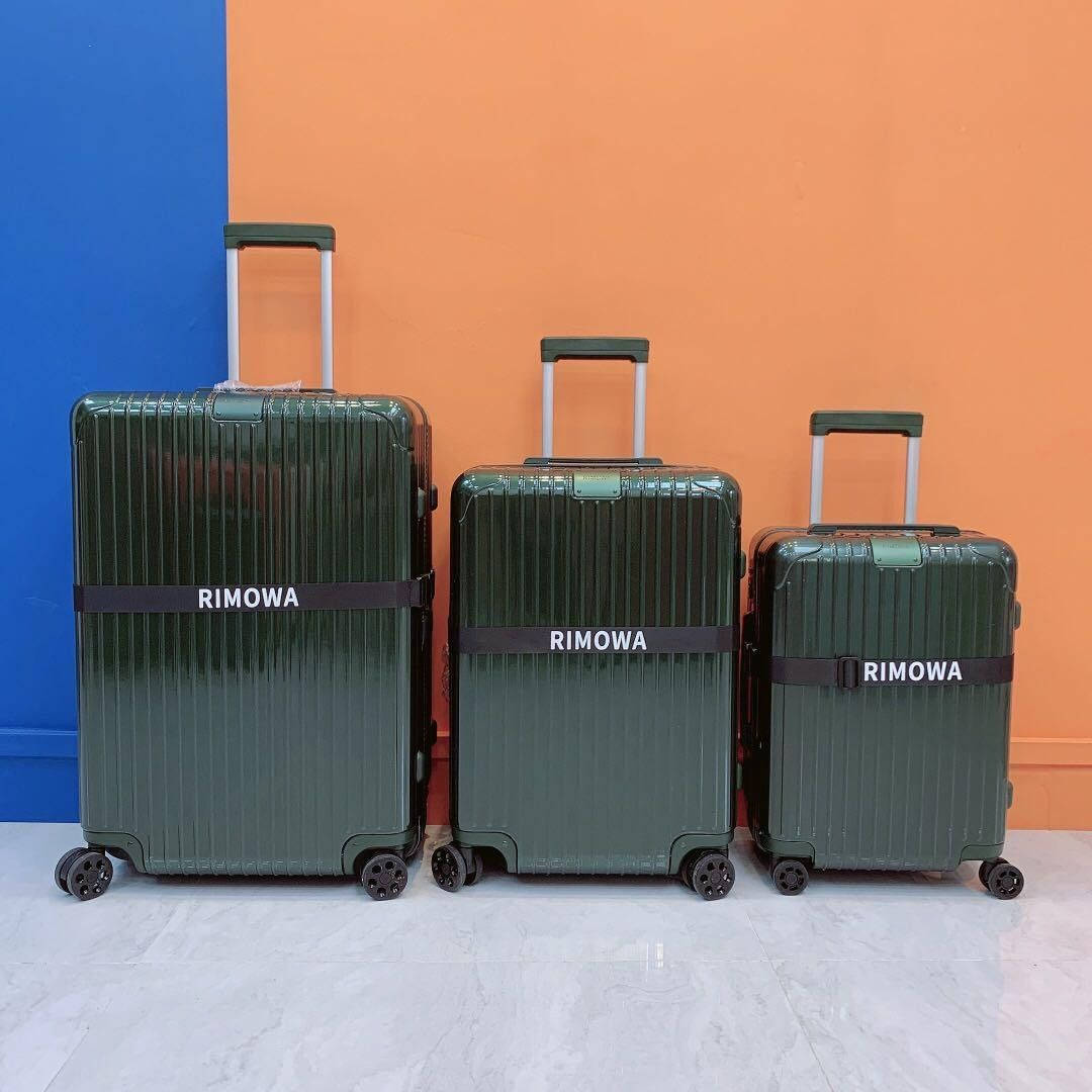 Green Gloss Rimowa Suitcases