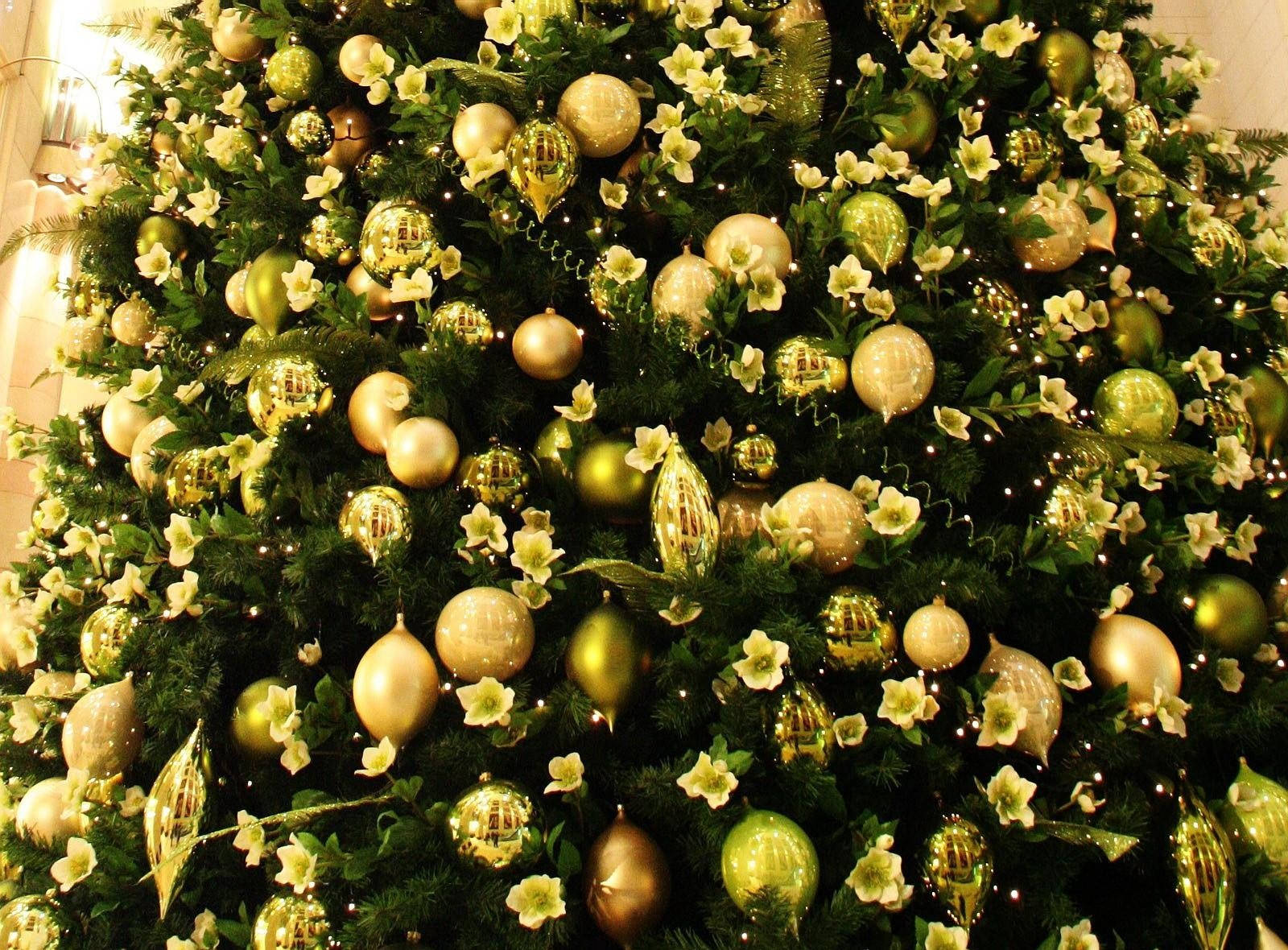 Green-gold Christmas Tree Background