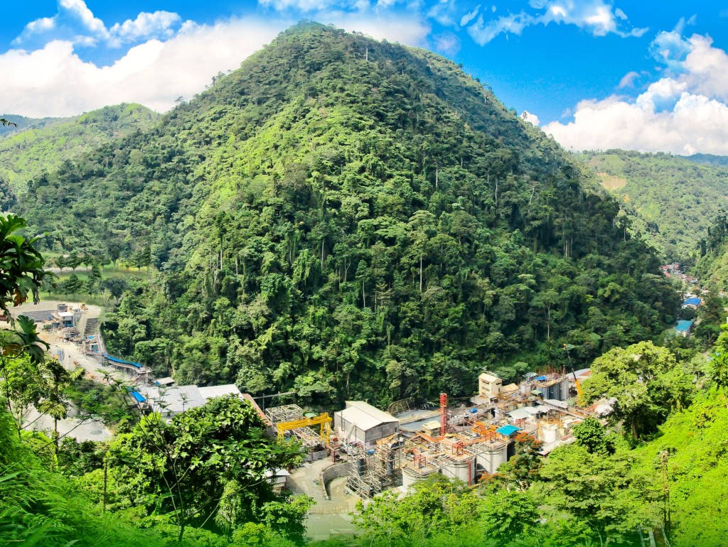 Green Goldmines Of Apex In Davao, Philippines Background