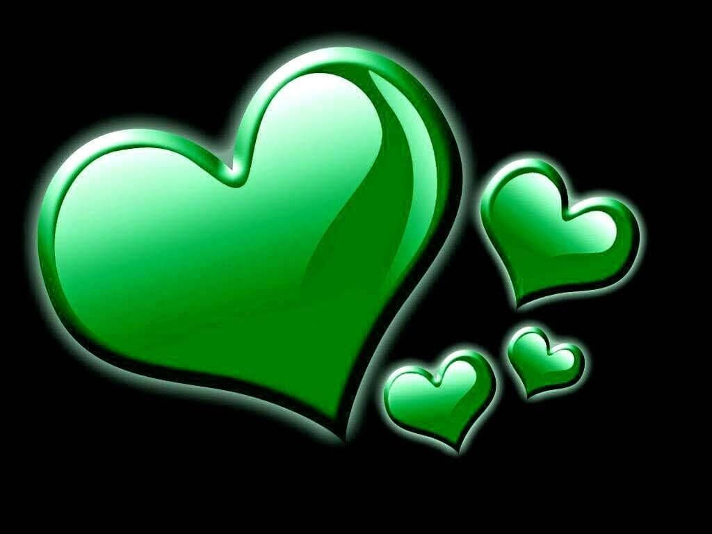 Green Heart And Three Small Background