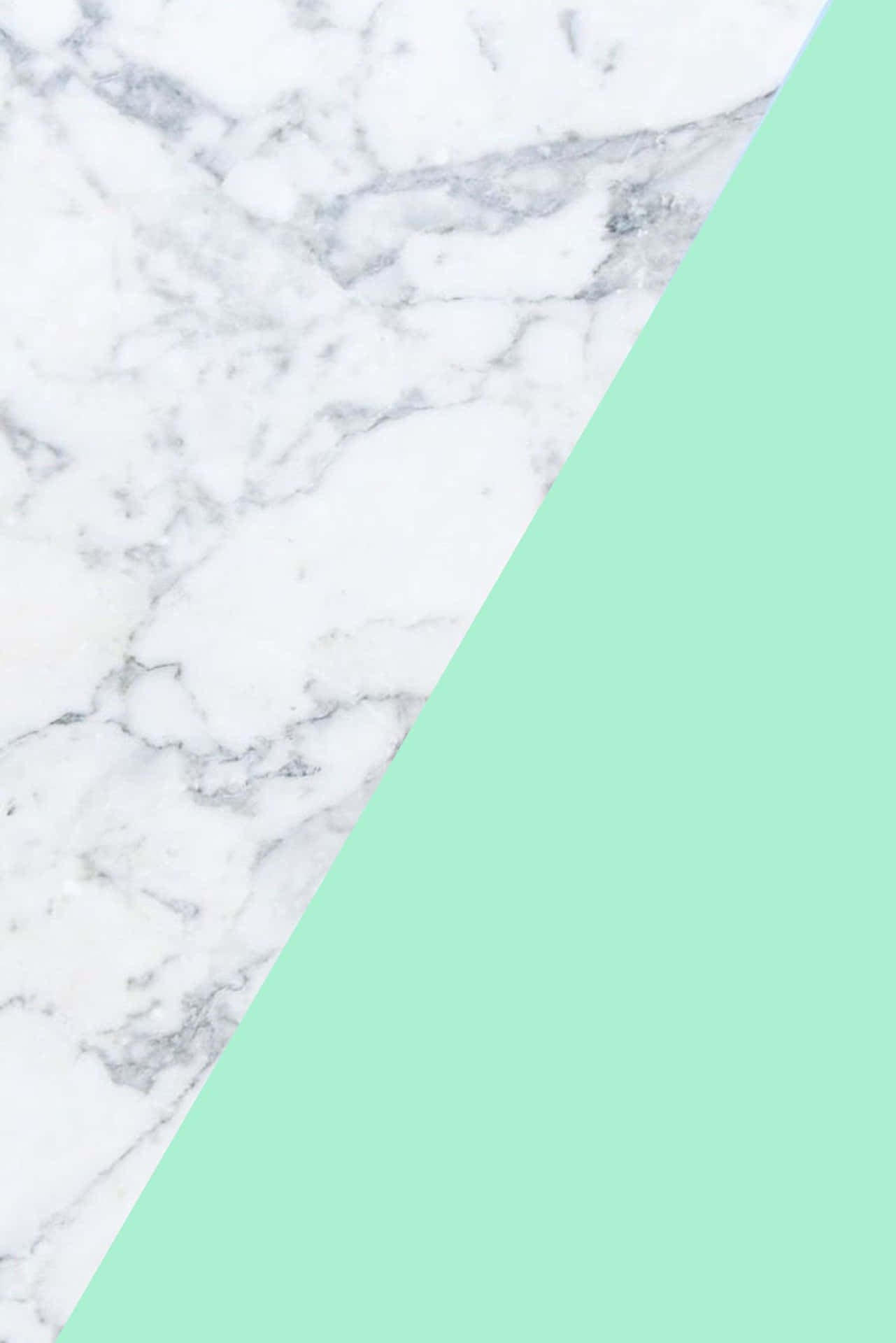 Green Marble Walls Provide A Luxurious, Calming Feel Background