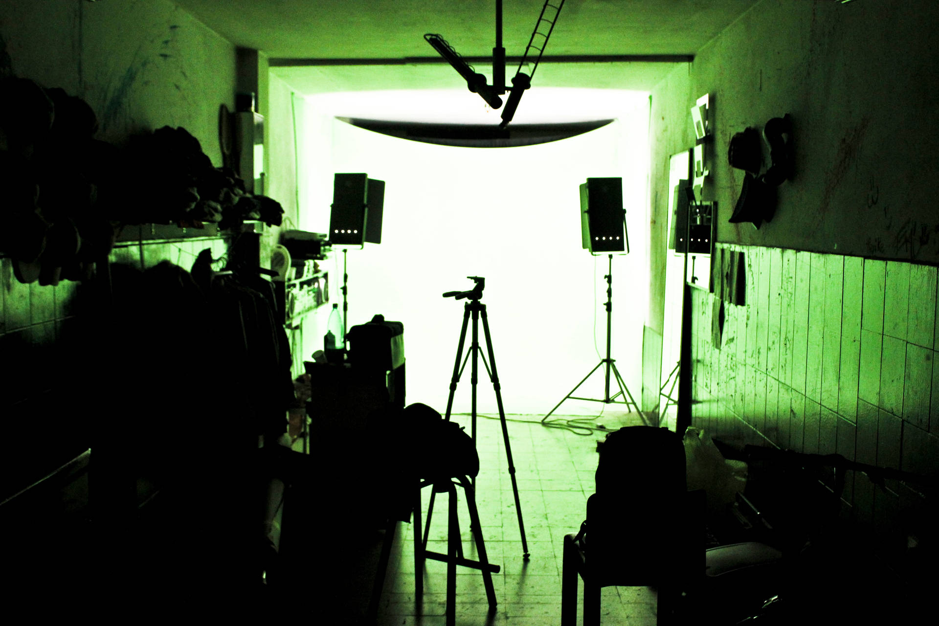Green Photography Studio Background