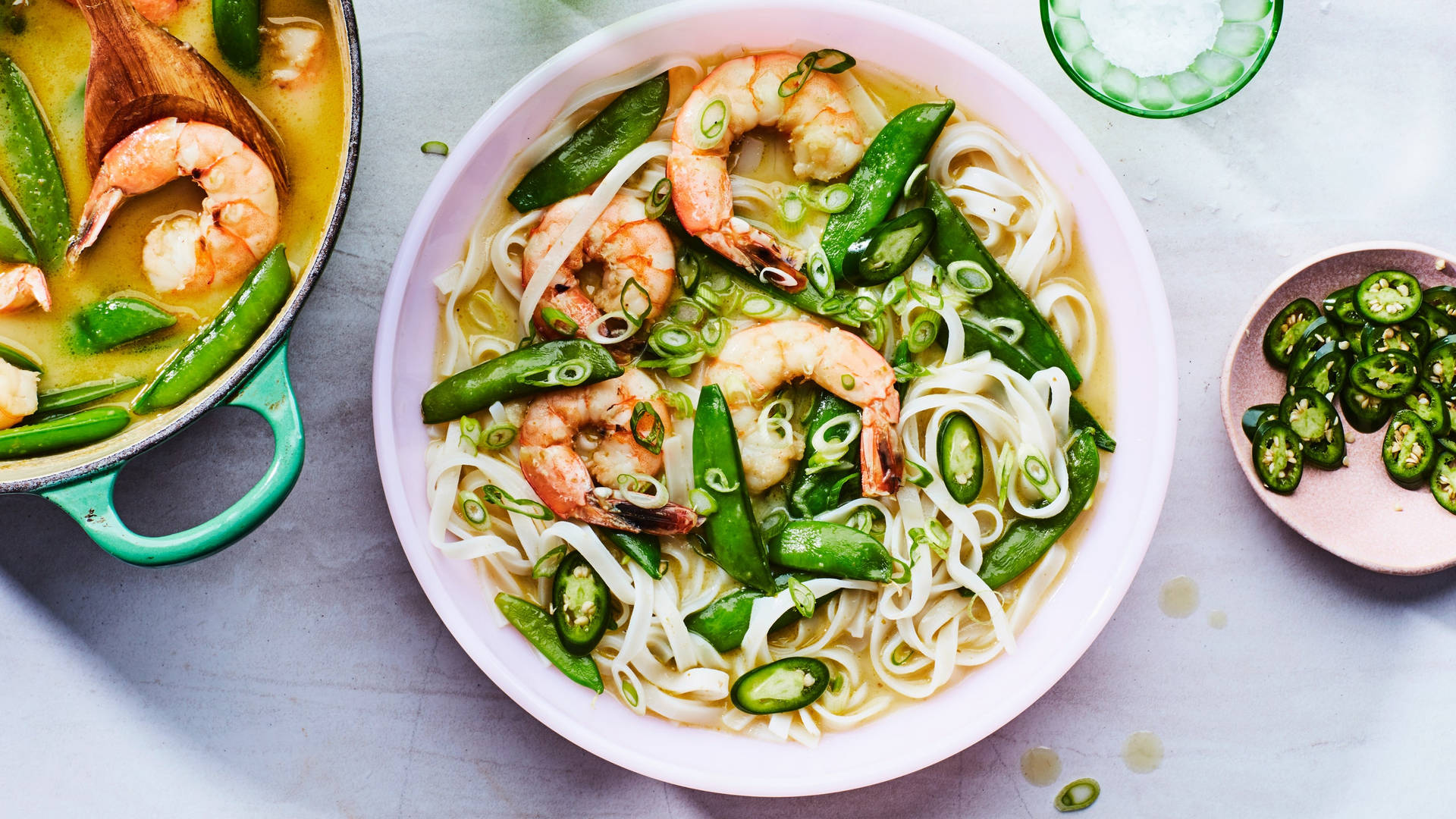 Green Thai Curry Noodle Soup With Shrimp Background