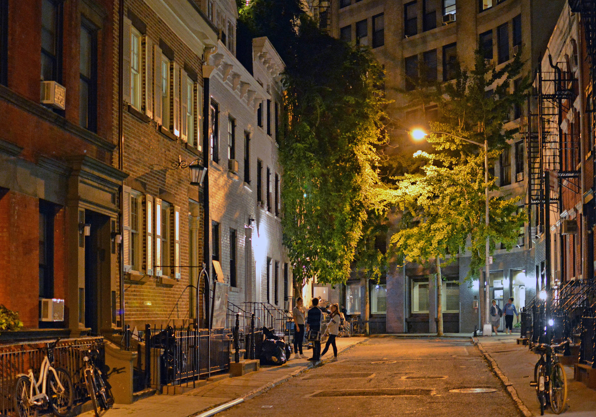 Greenwich Ct Street At Night Background