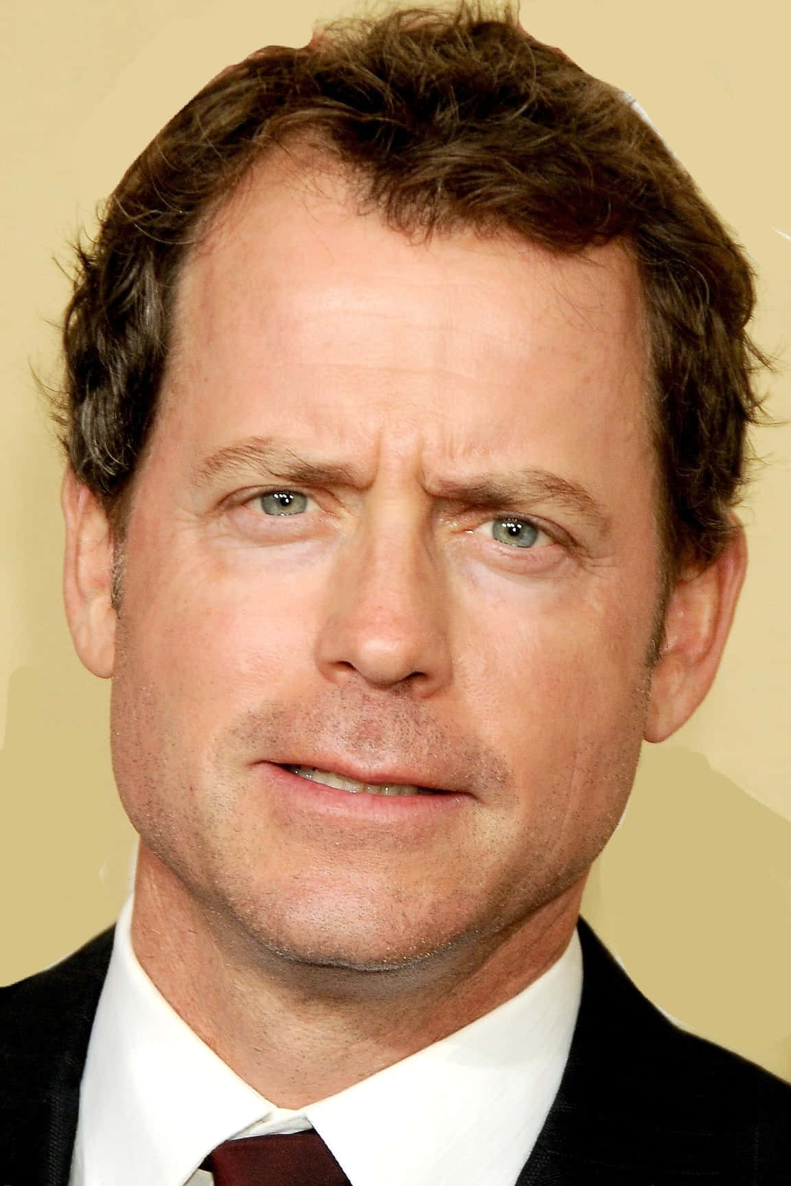 Greg Kinnear 1152 X 1728 Background