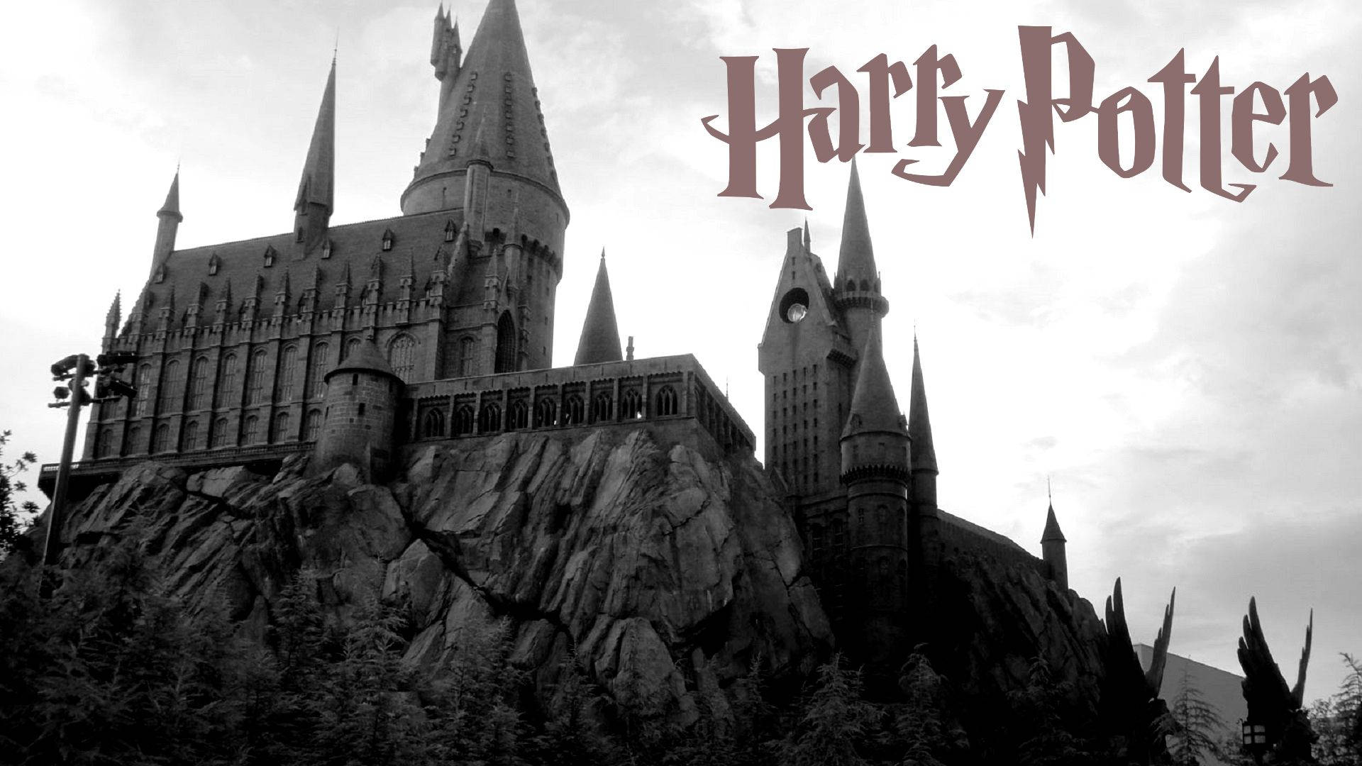 Greyscale Hogwarts Castle Harry Potter Desktop Background