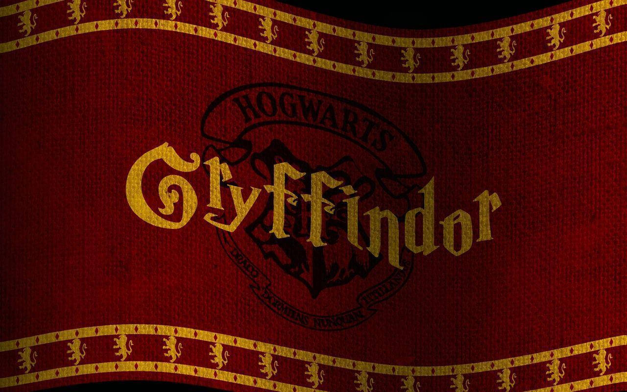 Gryffindor House Crest Banner