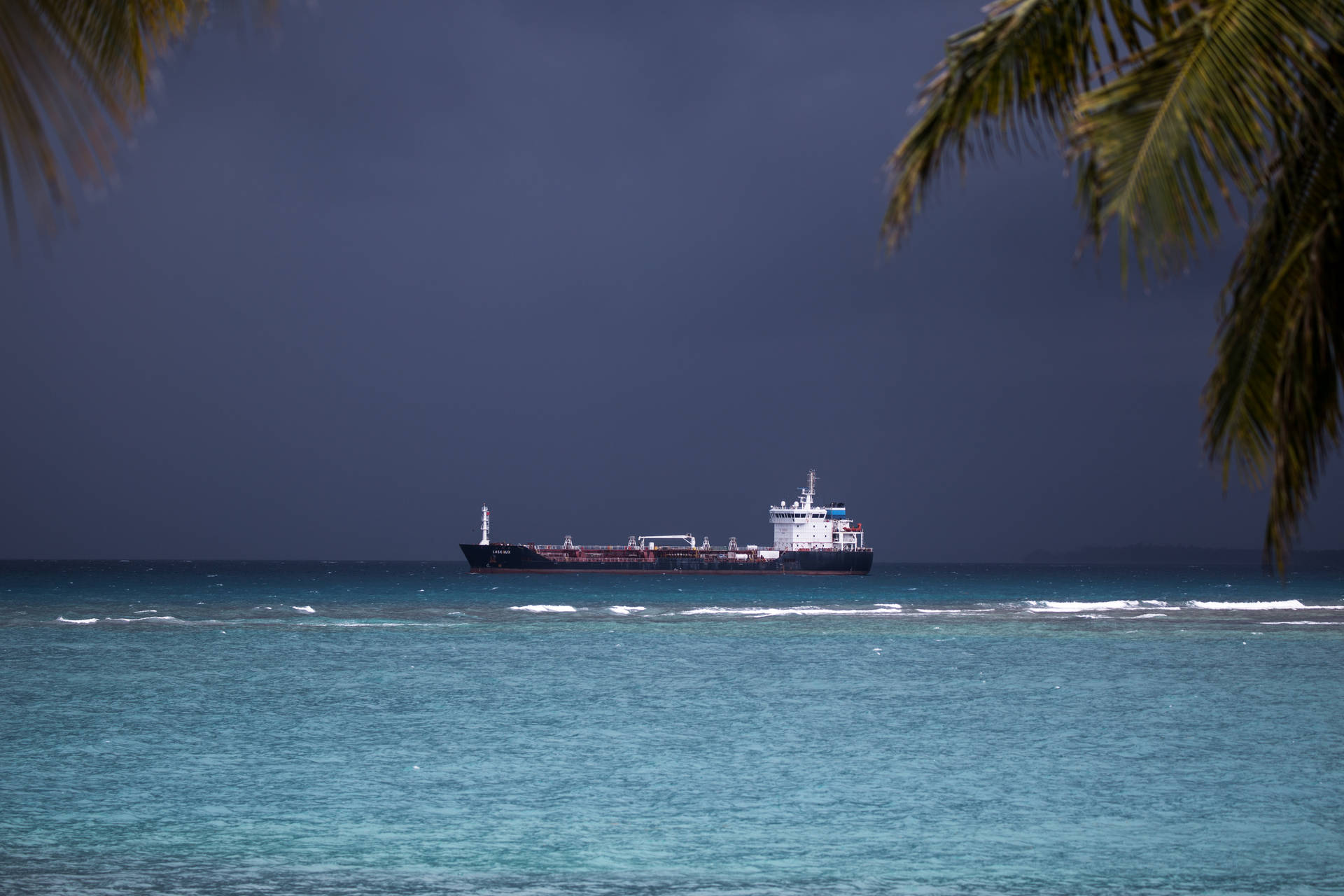 Guadeloupe Fish Tanker Background