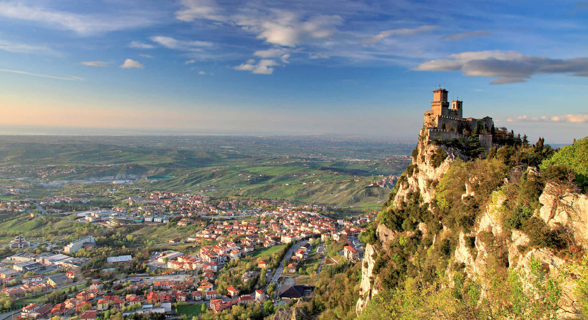 Guaita Overlooking San Marino City Background