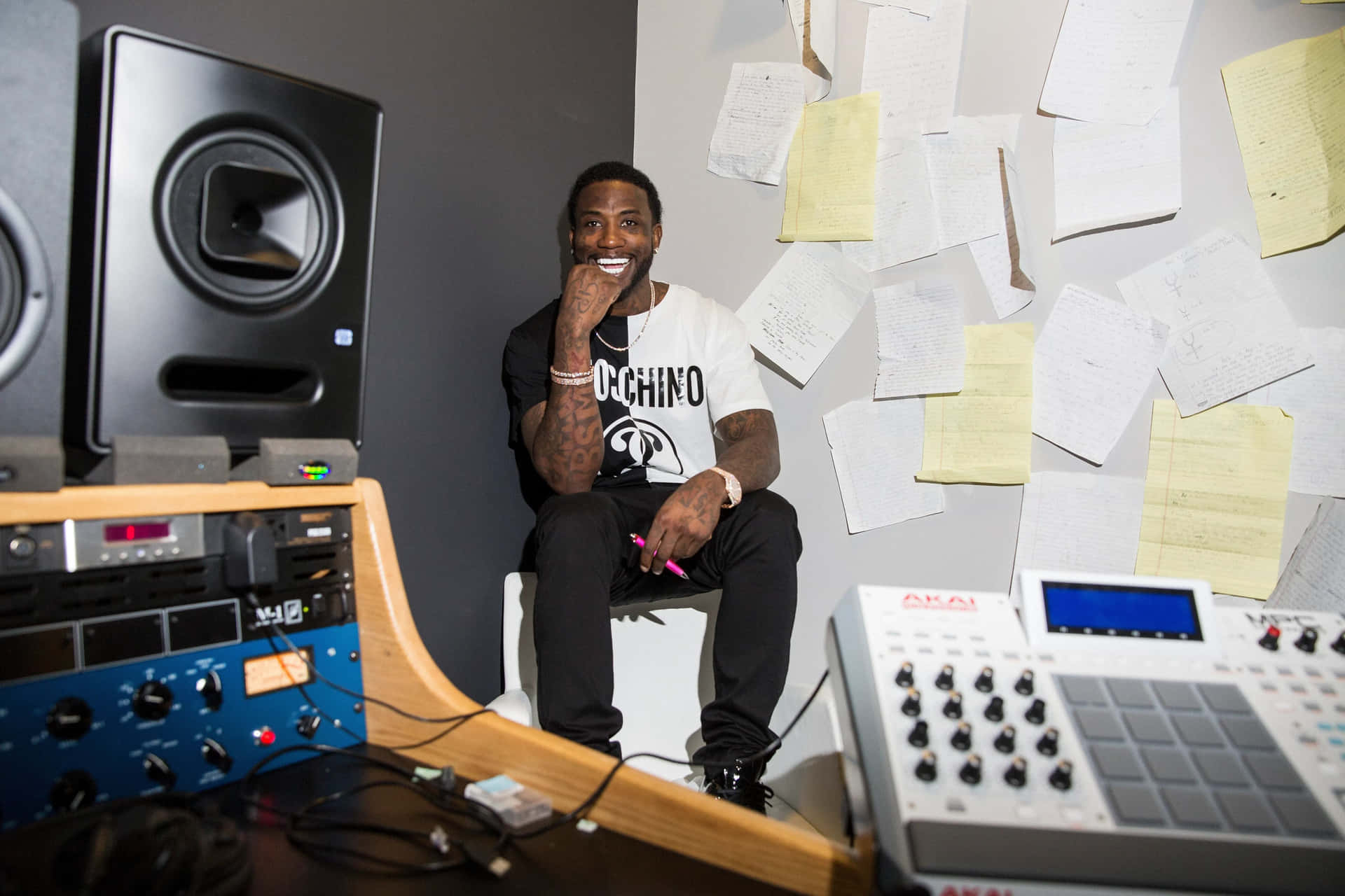 Gucci Manein Recording Studio Background
