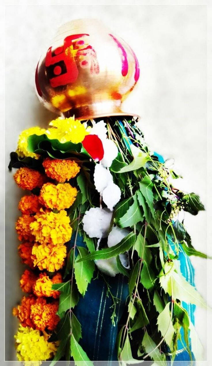 Gudi Padwa Flowery Showpiece Close-up Background