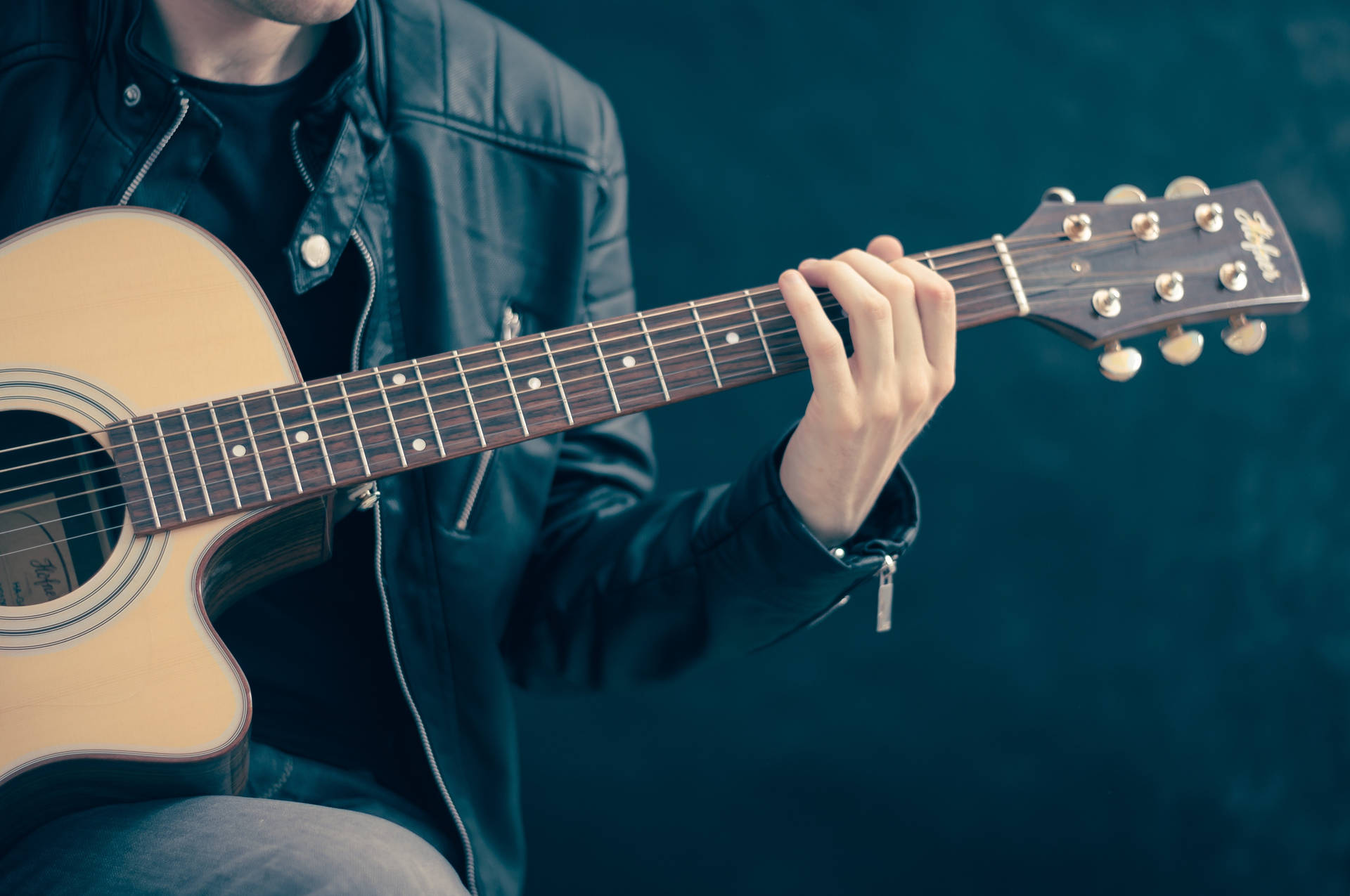 Guitarist Playing Music 4k