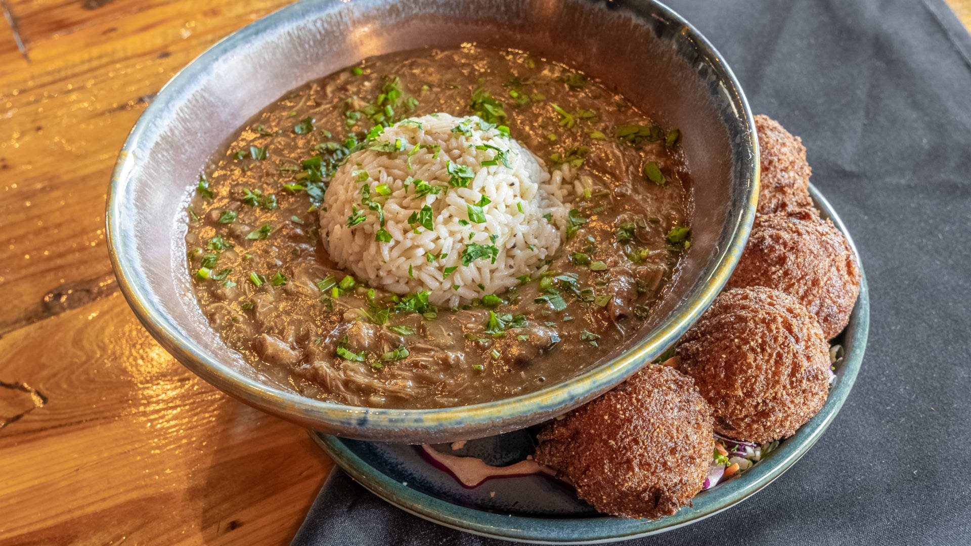 Gumbo With Rice And Meatballs Background