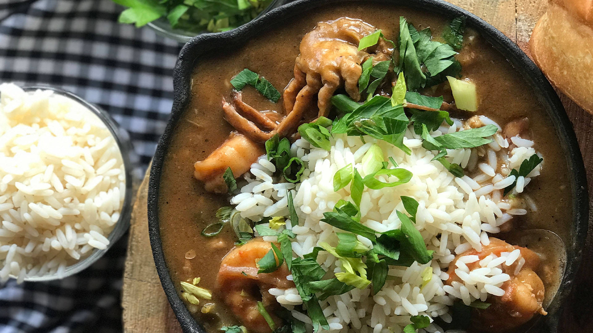 Gumbo With Rice And Spring Onions Background