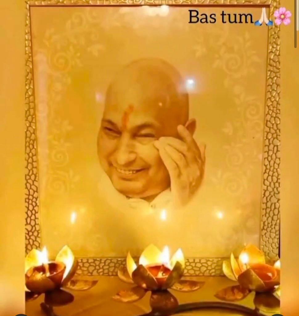 Guri Ji Portrait With Floral Candles Background