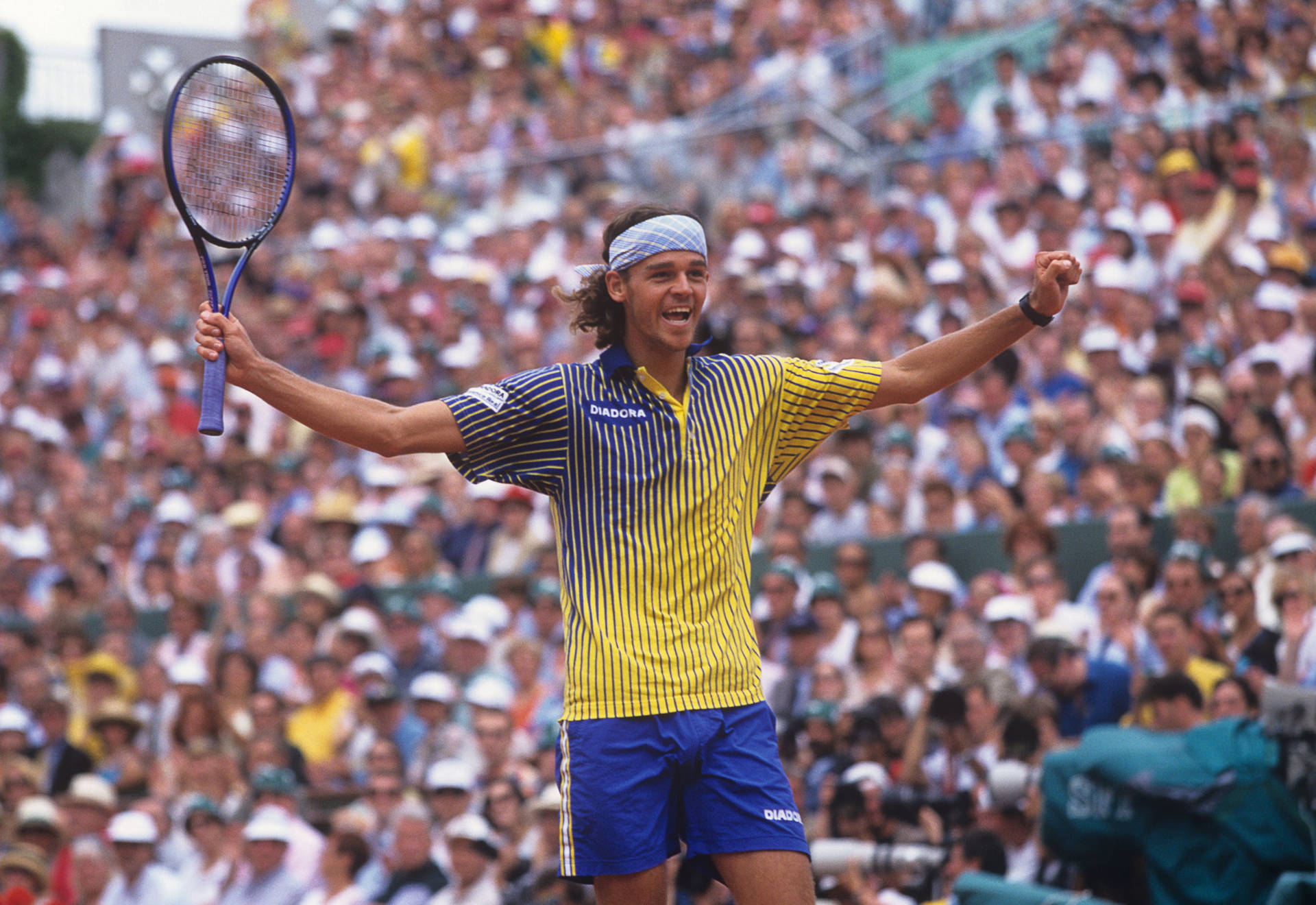 Gustavo Kuerten Arms Wide Open