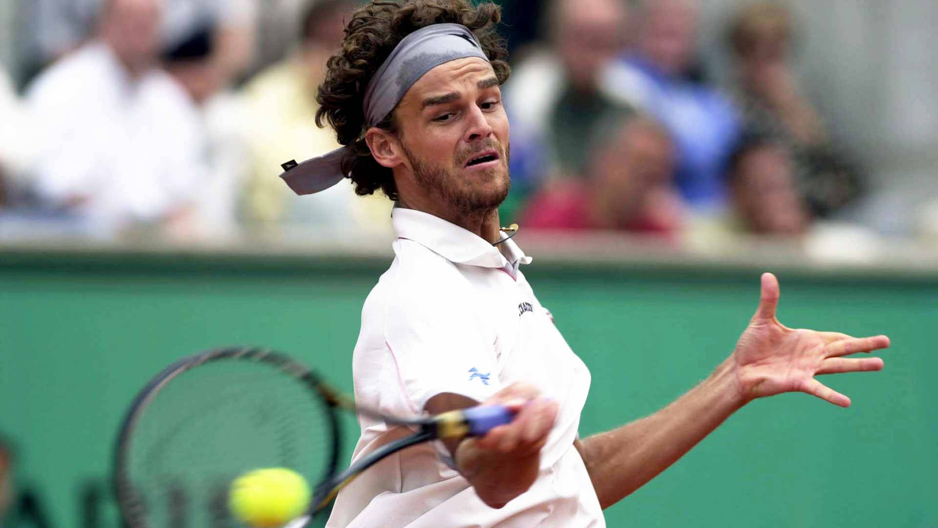 Gustavo Kuerten Solid Forehand Stroke