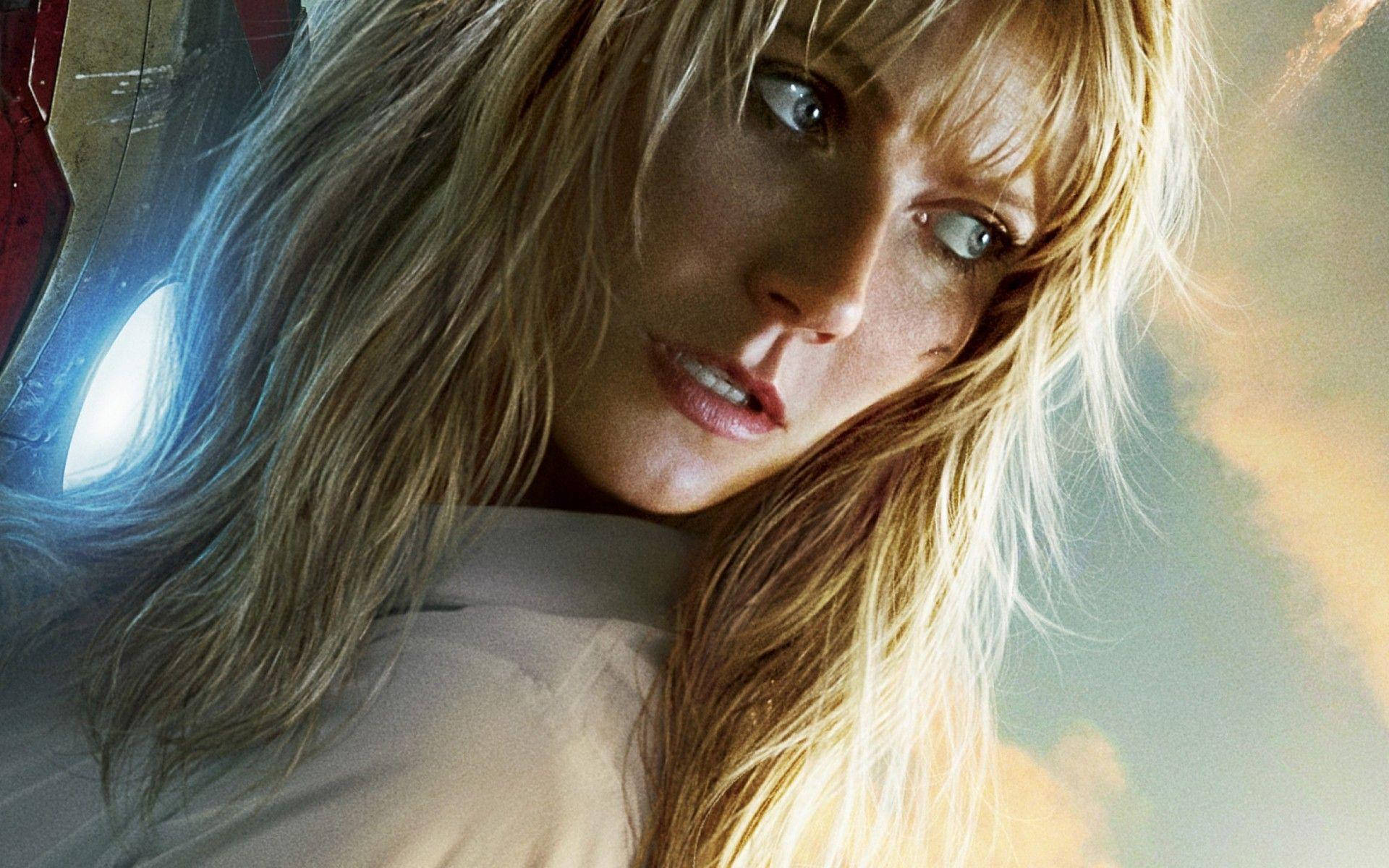 Gwyneth Paltrow As Pepper Potts Grungy Look Background