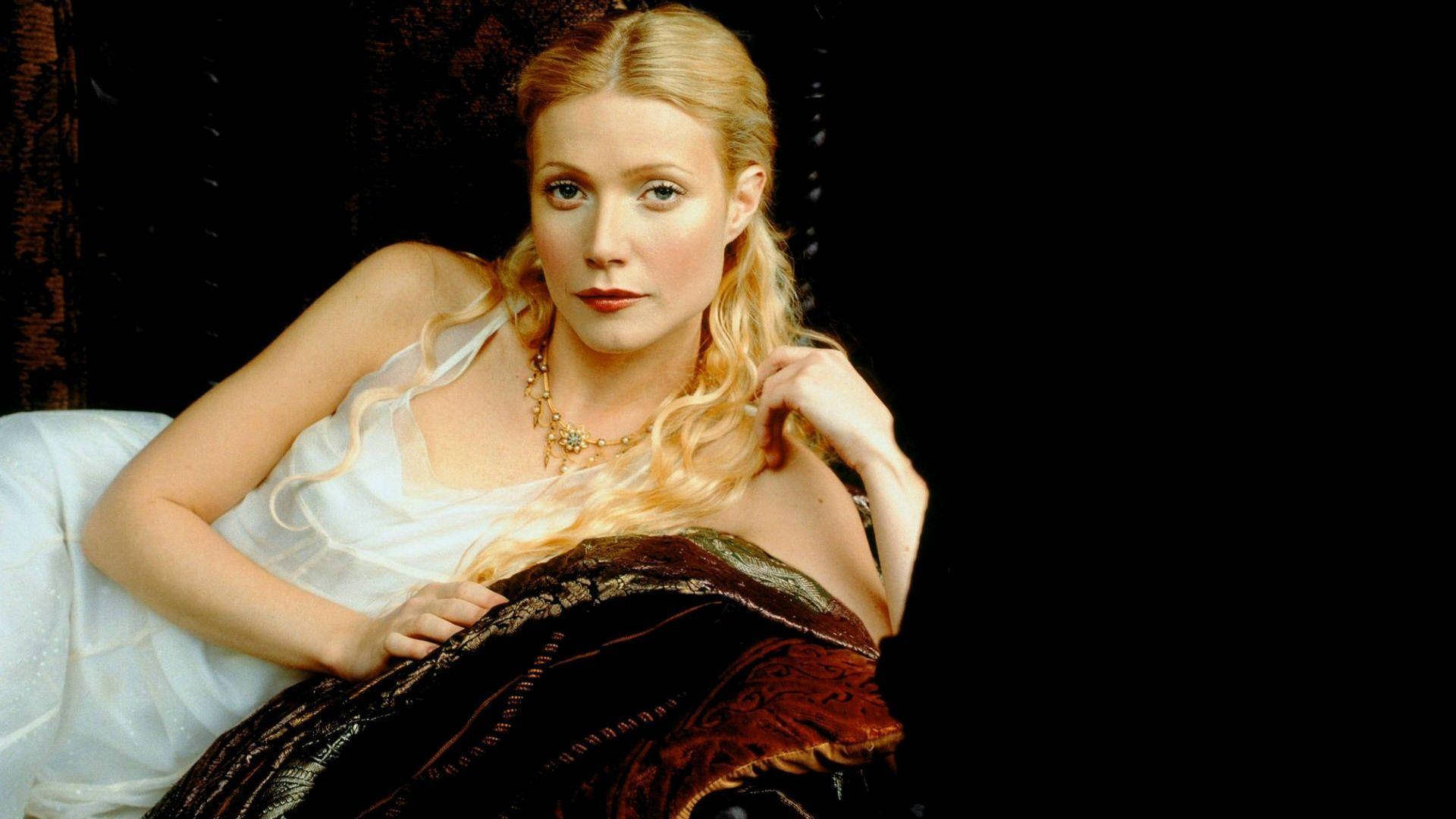 Gwyneth Paltrow As Viola De Lesseps Background