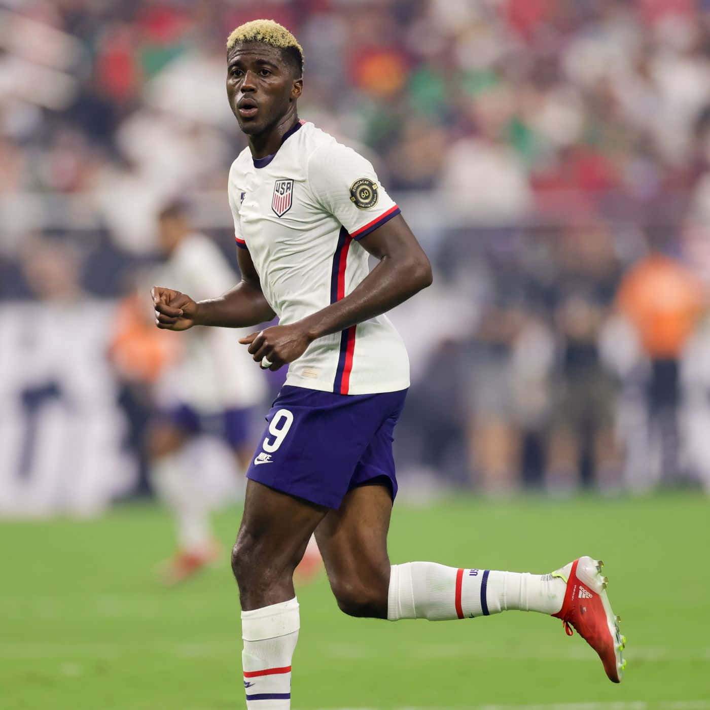 Gyasi Zardes In Action At The 2021 Concacaf Gold Cup Background