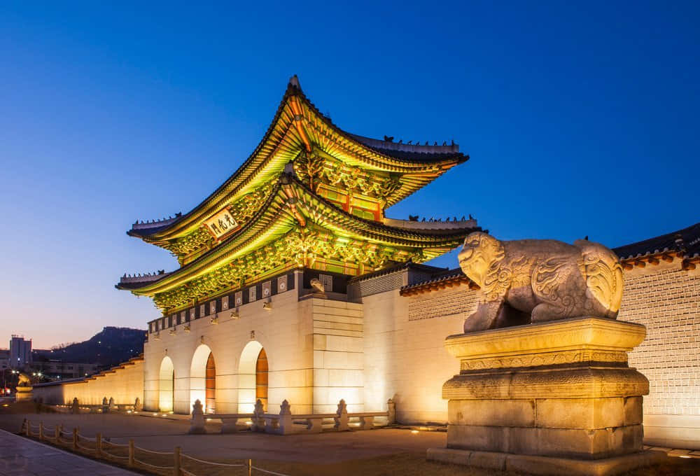 Gyeongbokgung Palace Gwanghwamun Gate At Night Background