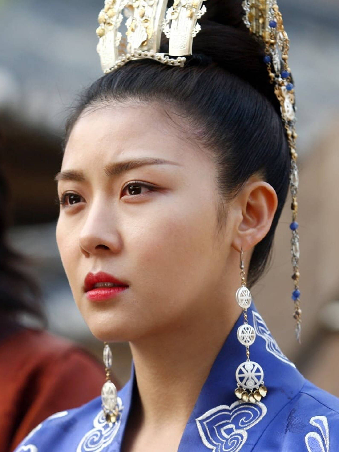 Ha Ji-won As Empress Ki In Captivating Traditional Korean Attire.