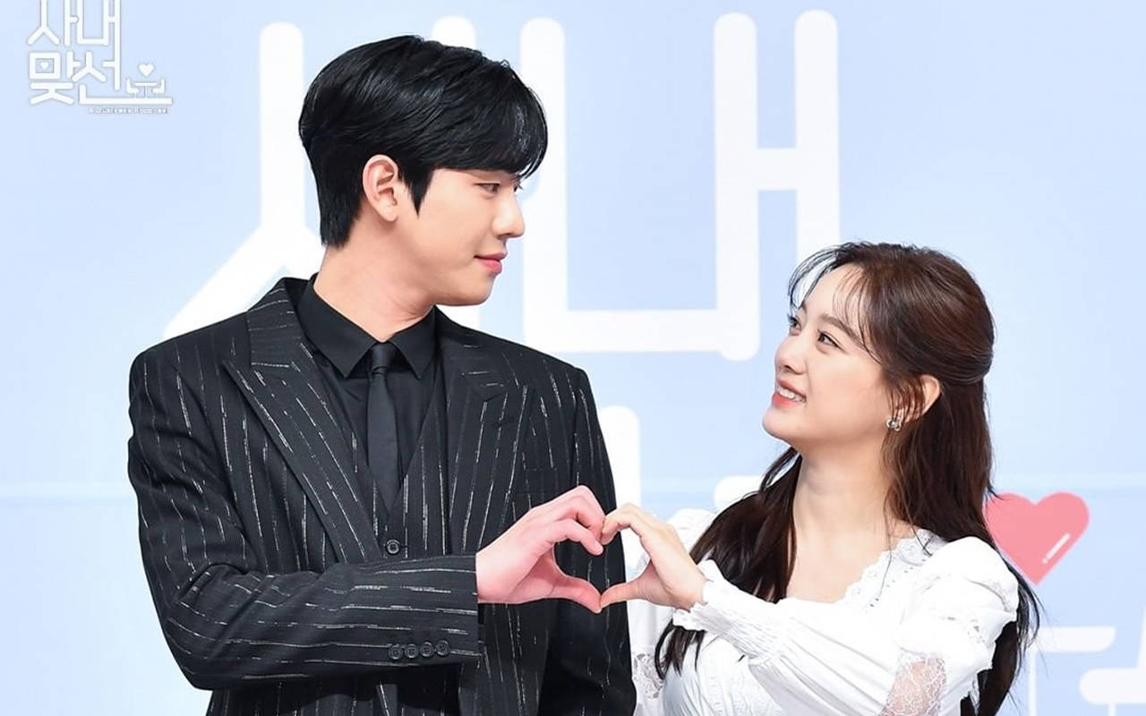 Ha-ri And Tae-moo In Business Proposal