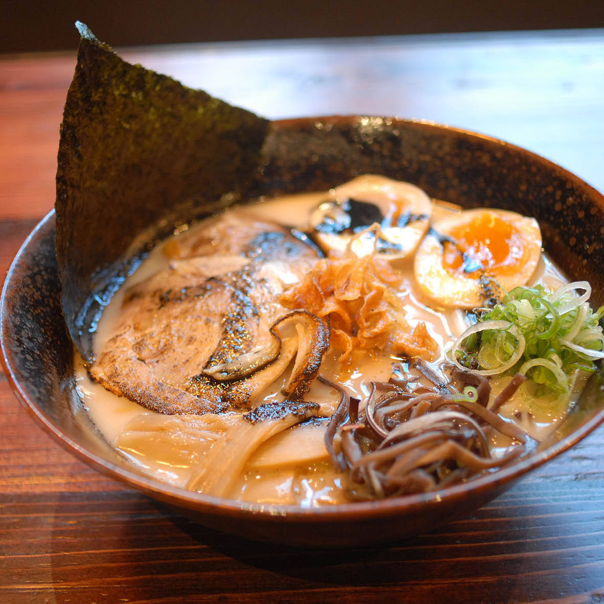 Hakata Ramen With A Rich Broth Background