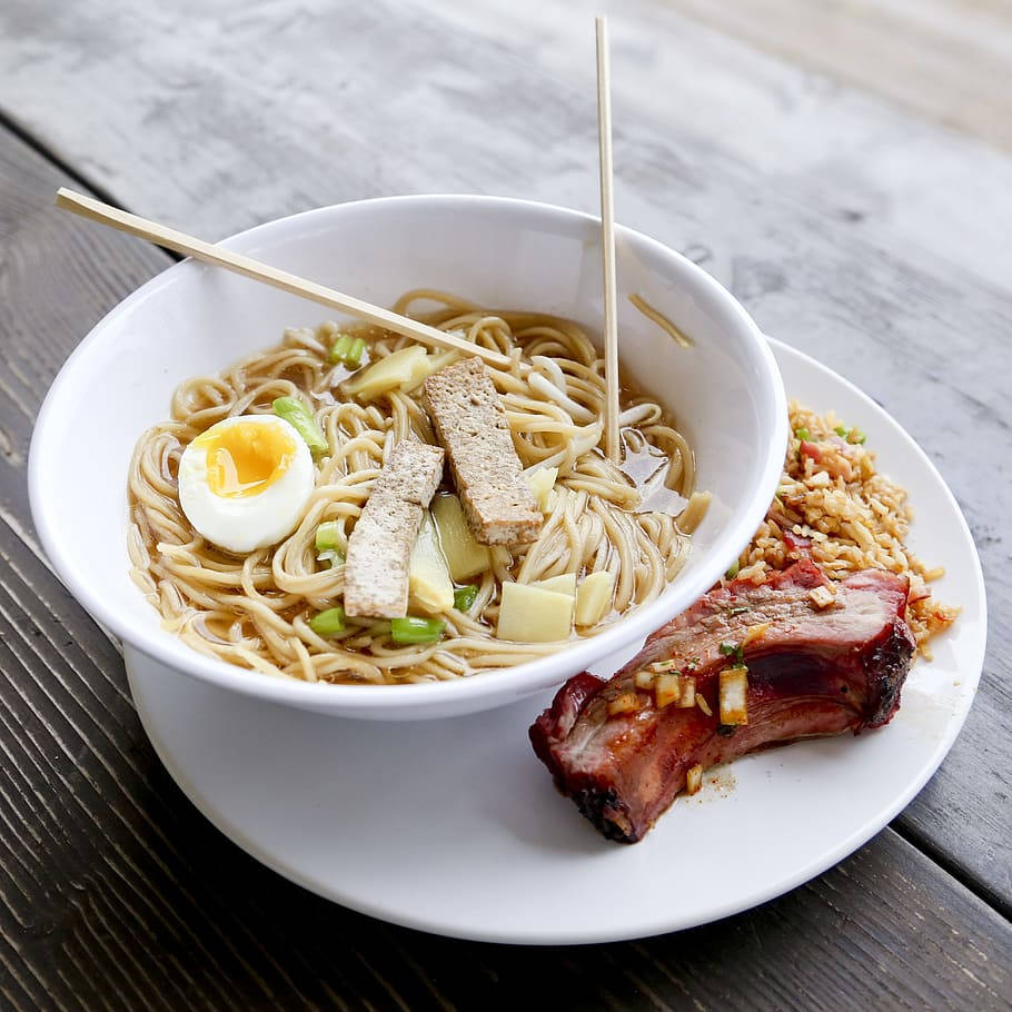 Hakata Ramen With Ribs On Side Background