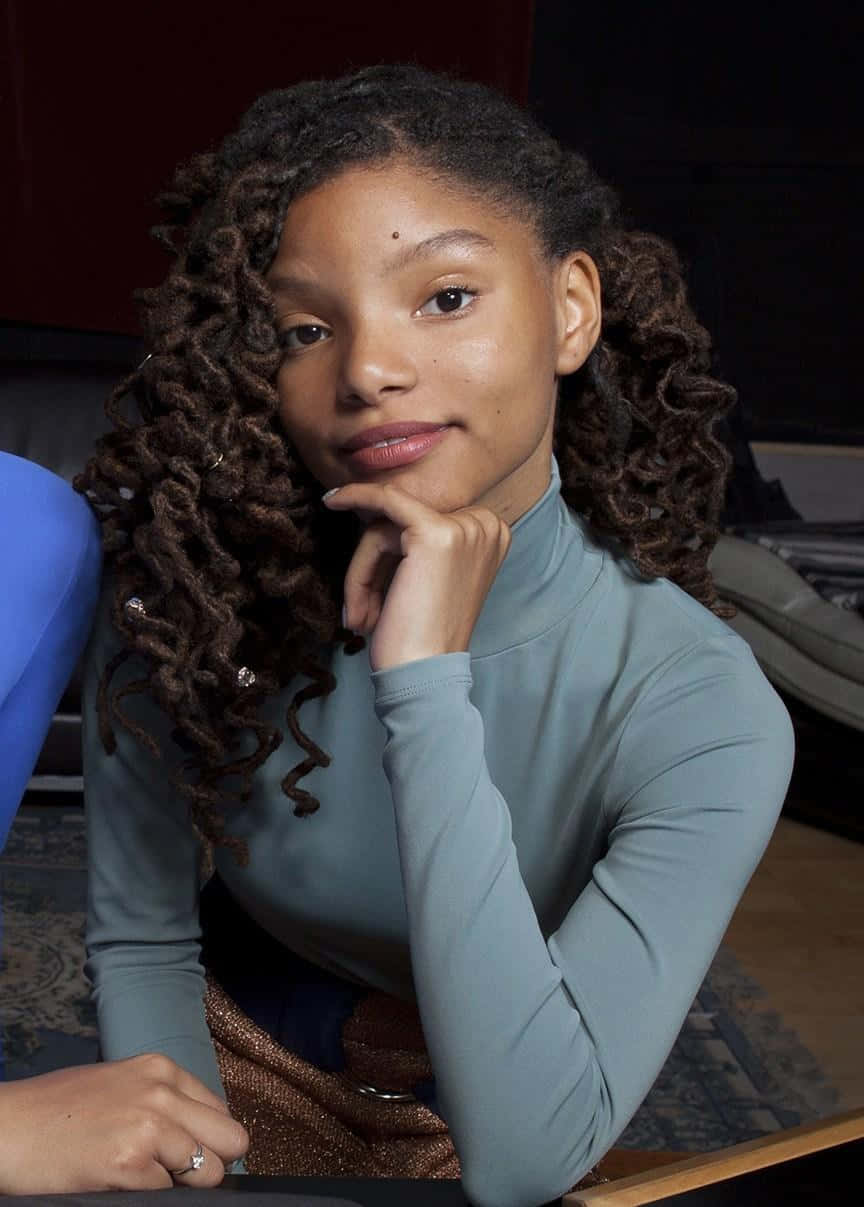 Halle Bailey Portrait Smile Background