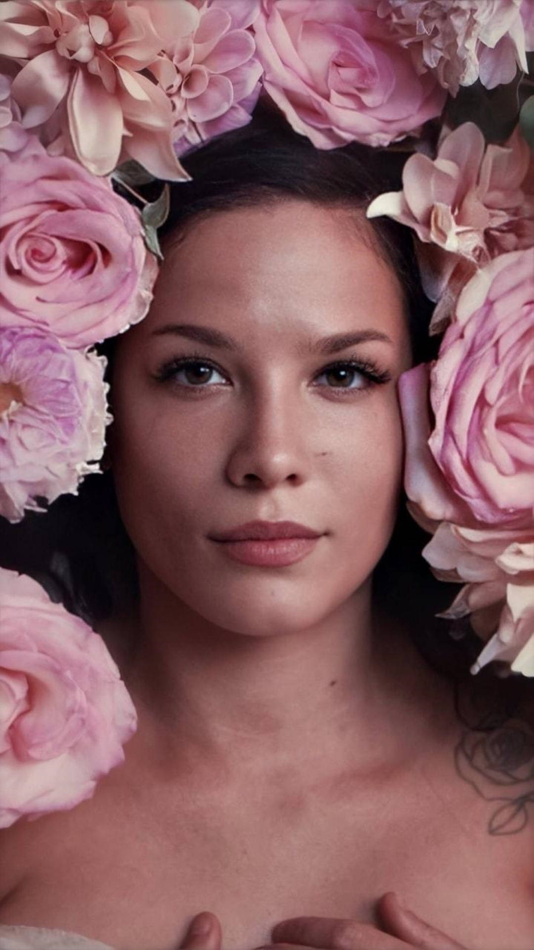 Halsey With Pink Roses Background