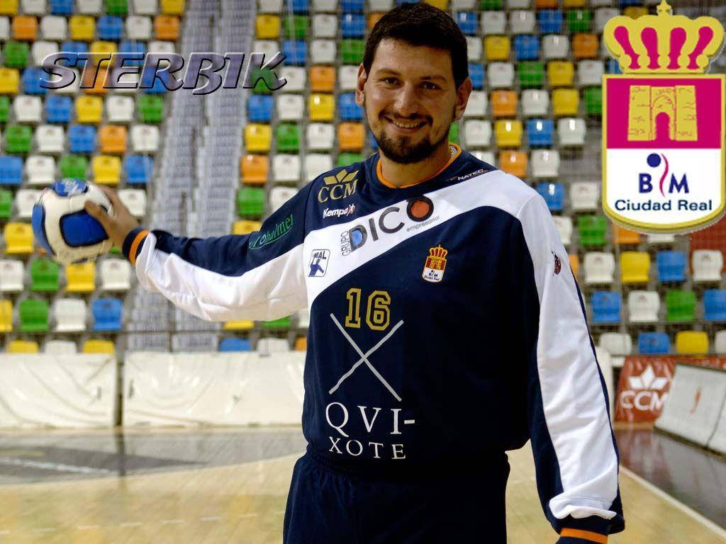 Handball Player Arpad Sterbik Capa Background