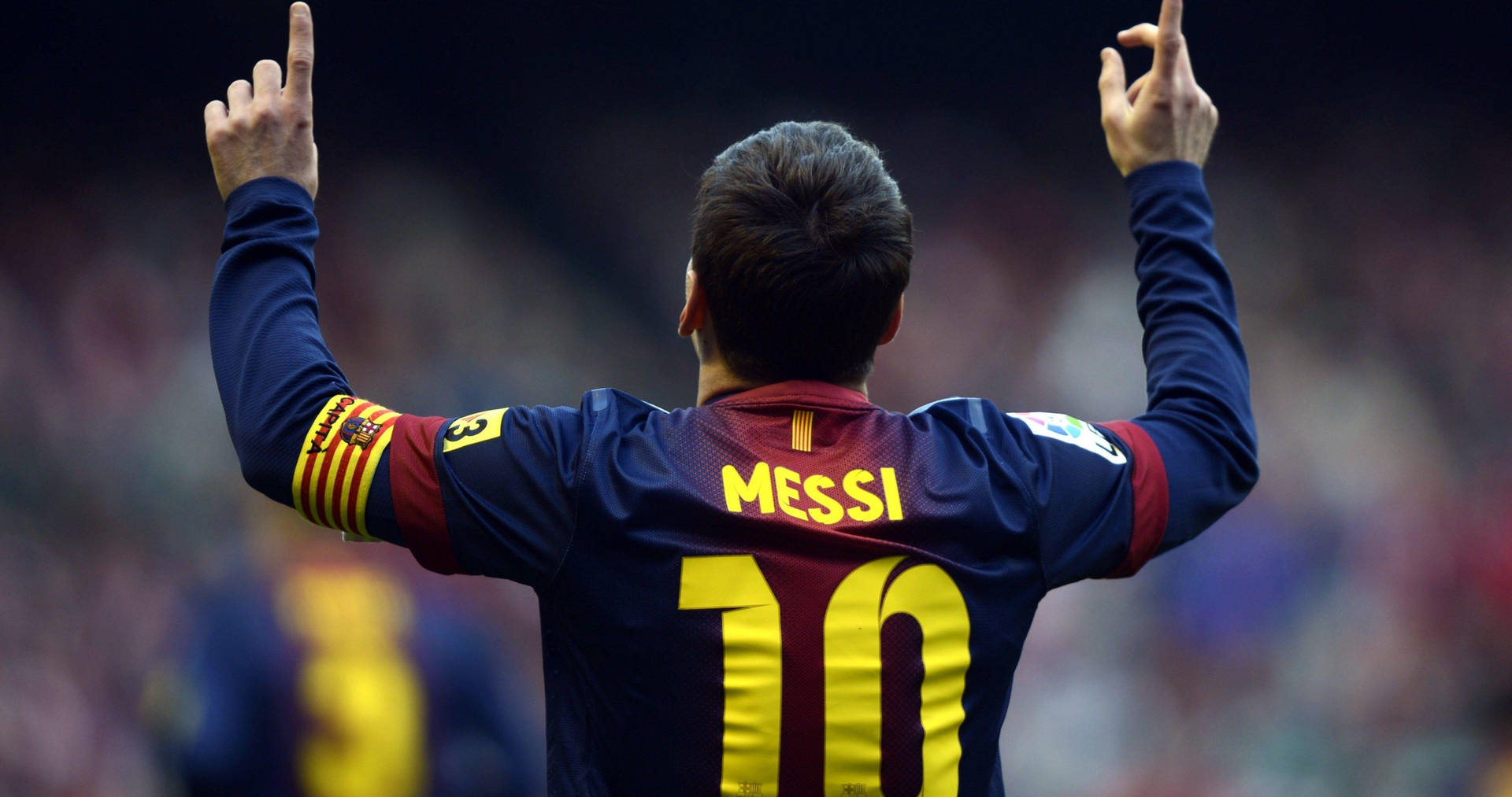 Hands Up Messi 4k Ultra Hd Background